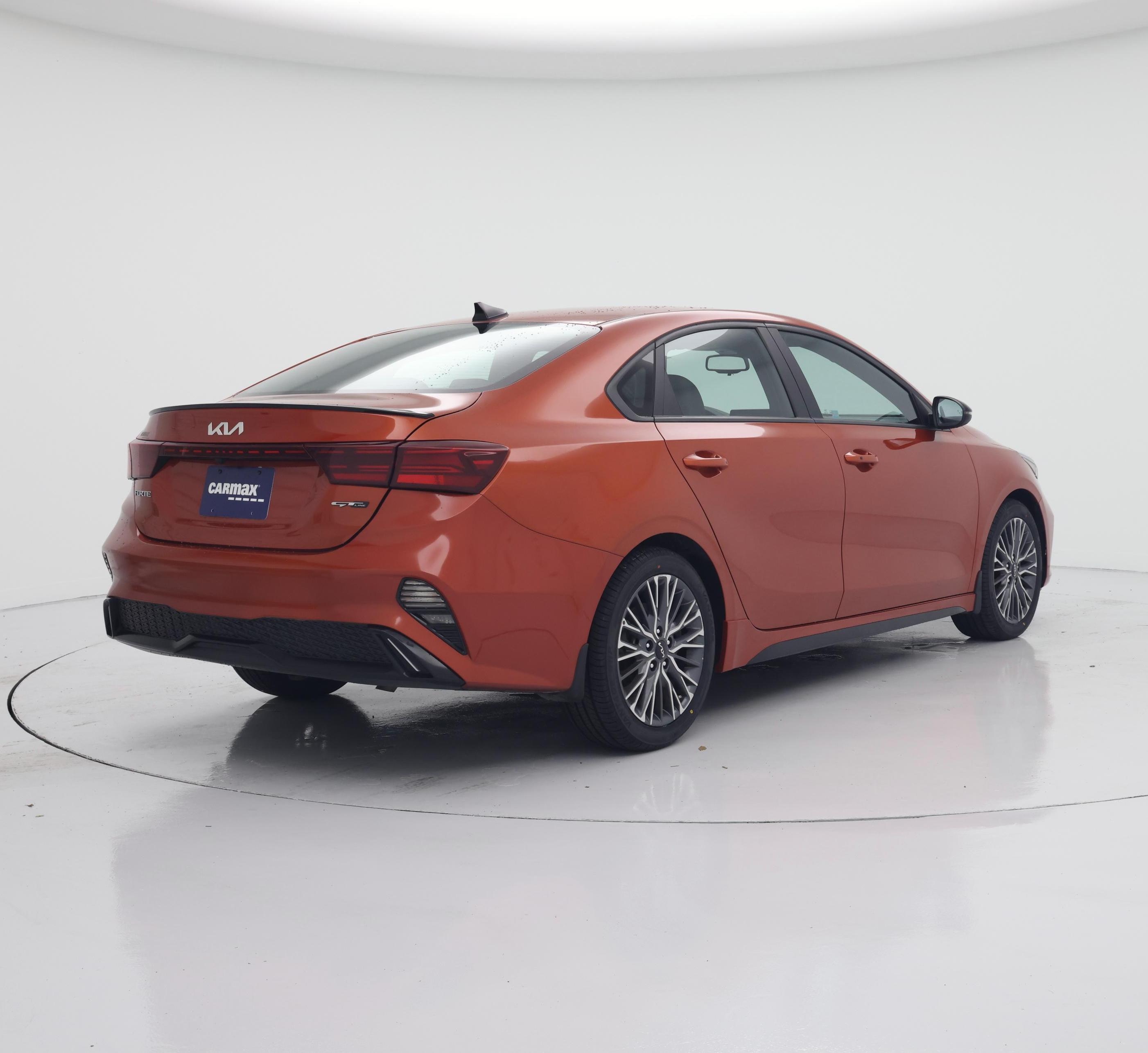 Thumbnail: 2023 Kia Forte - 8