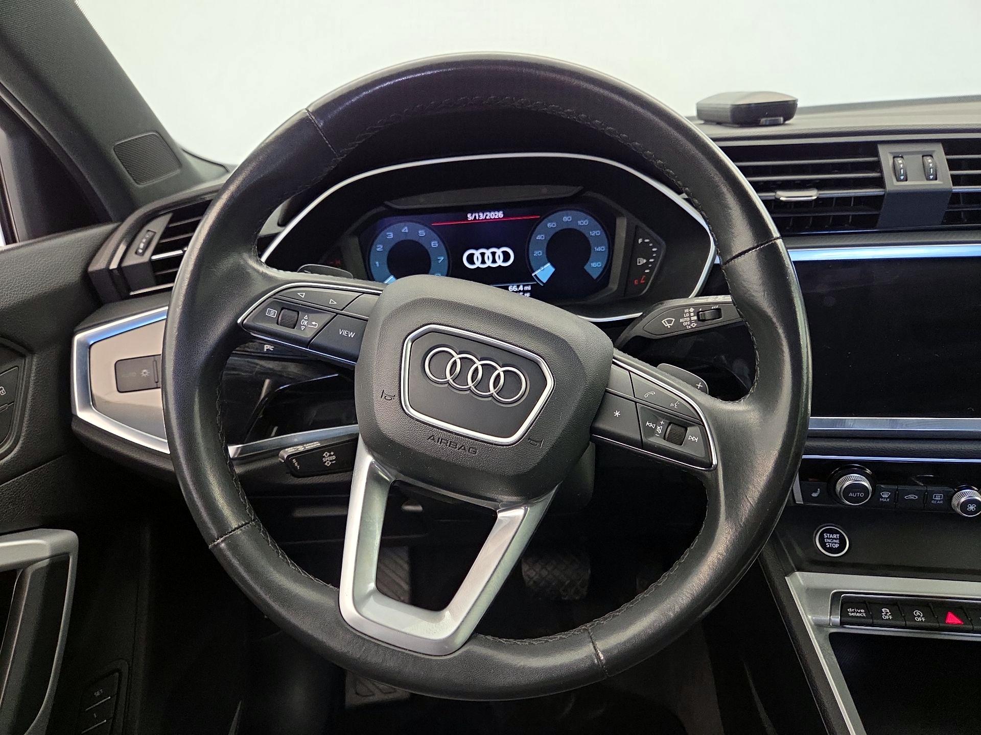 Thumbnail: 2023 Audi Q3 - 10