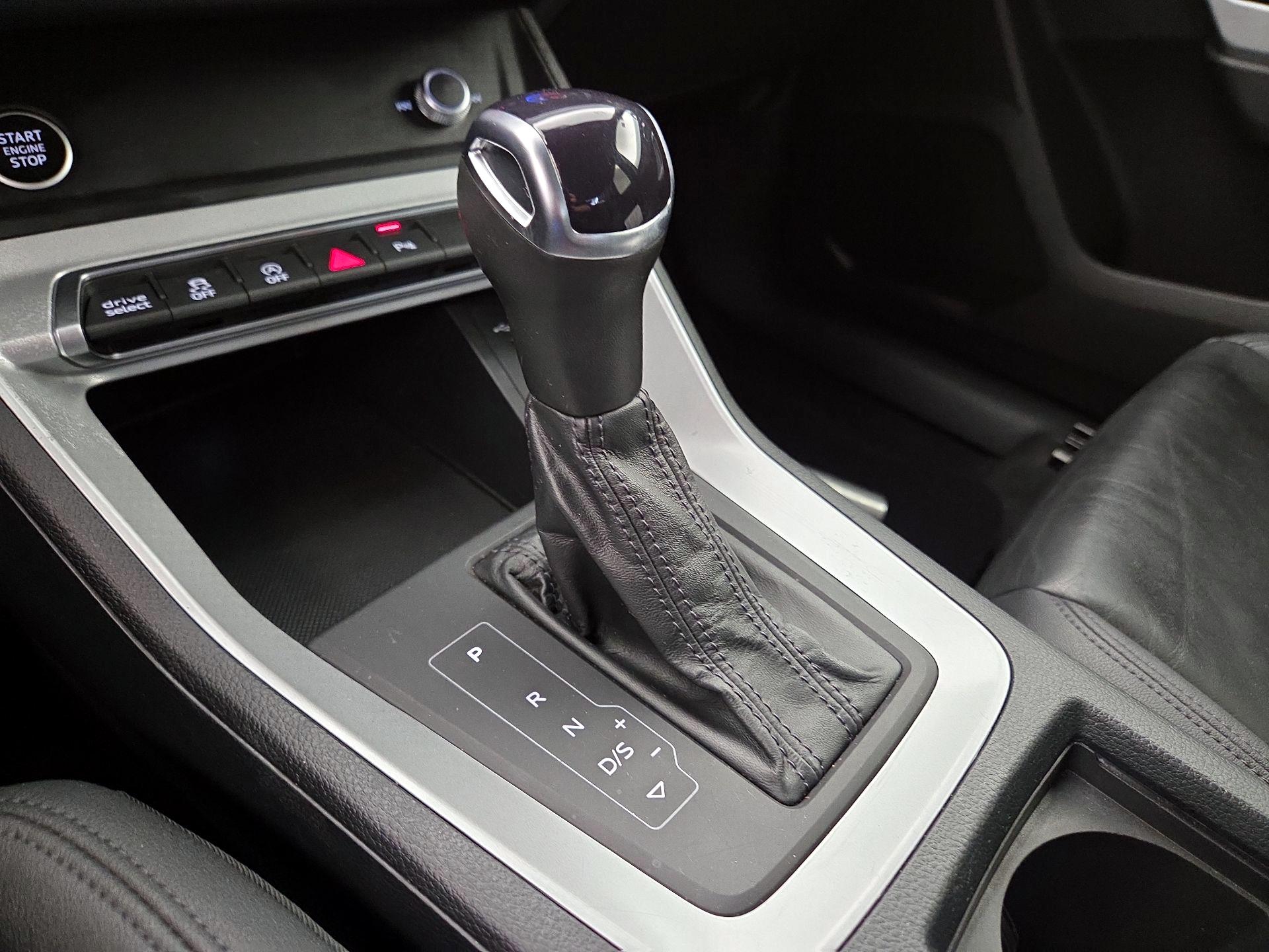 Thumbnail: 2023 Audi Q3 - 17