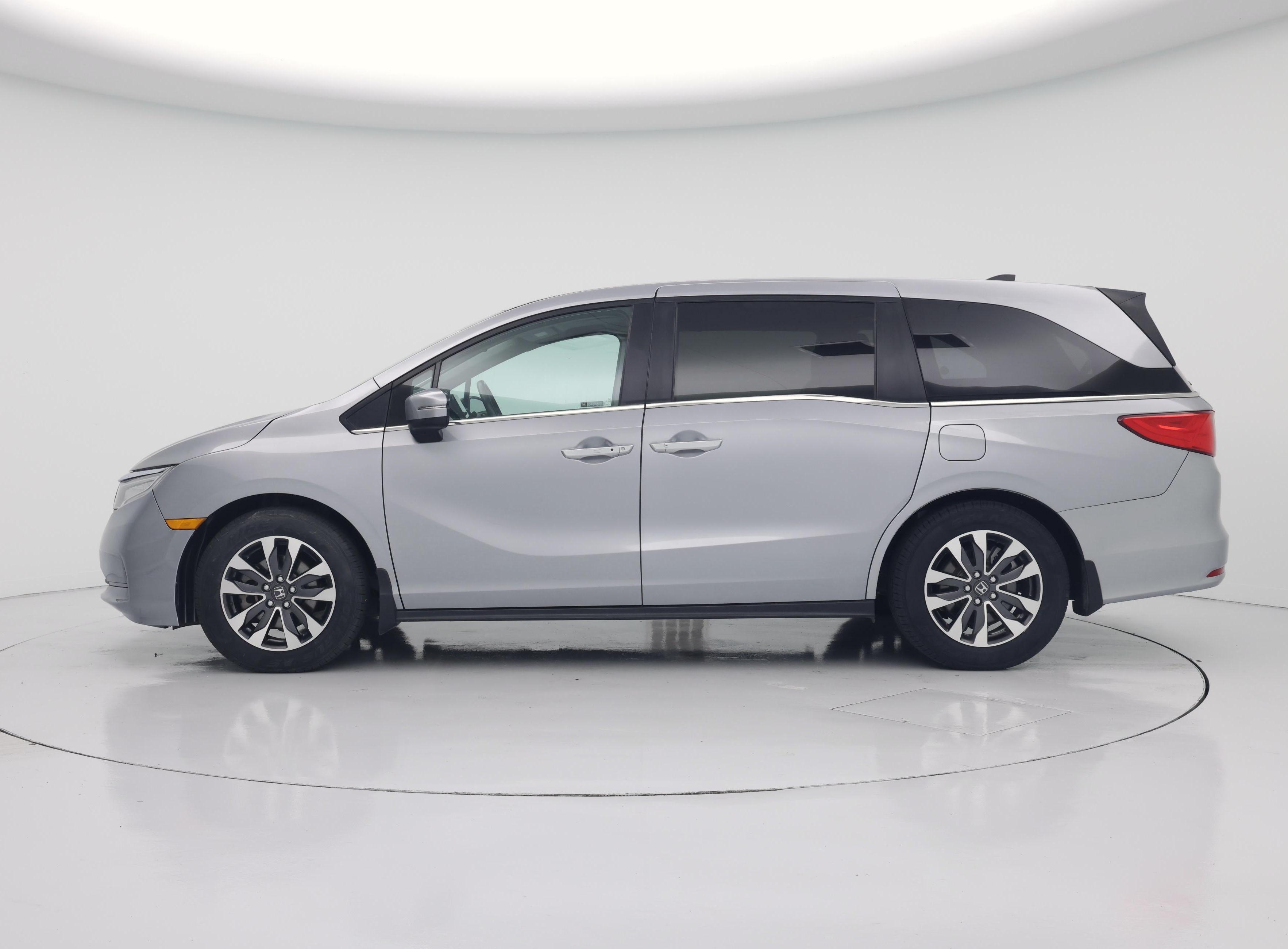 Thumbnail: 2023 Honda Odyssey - 3