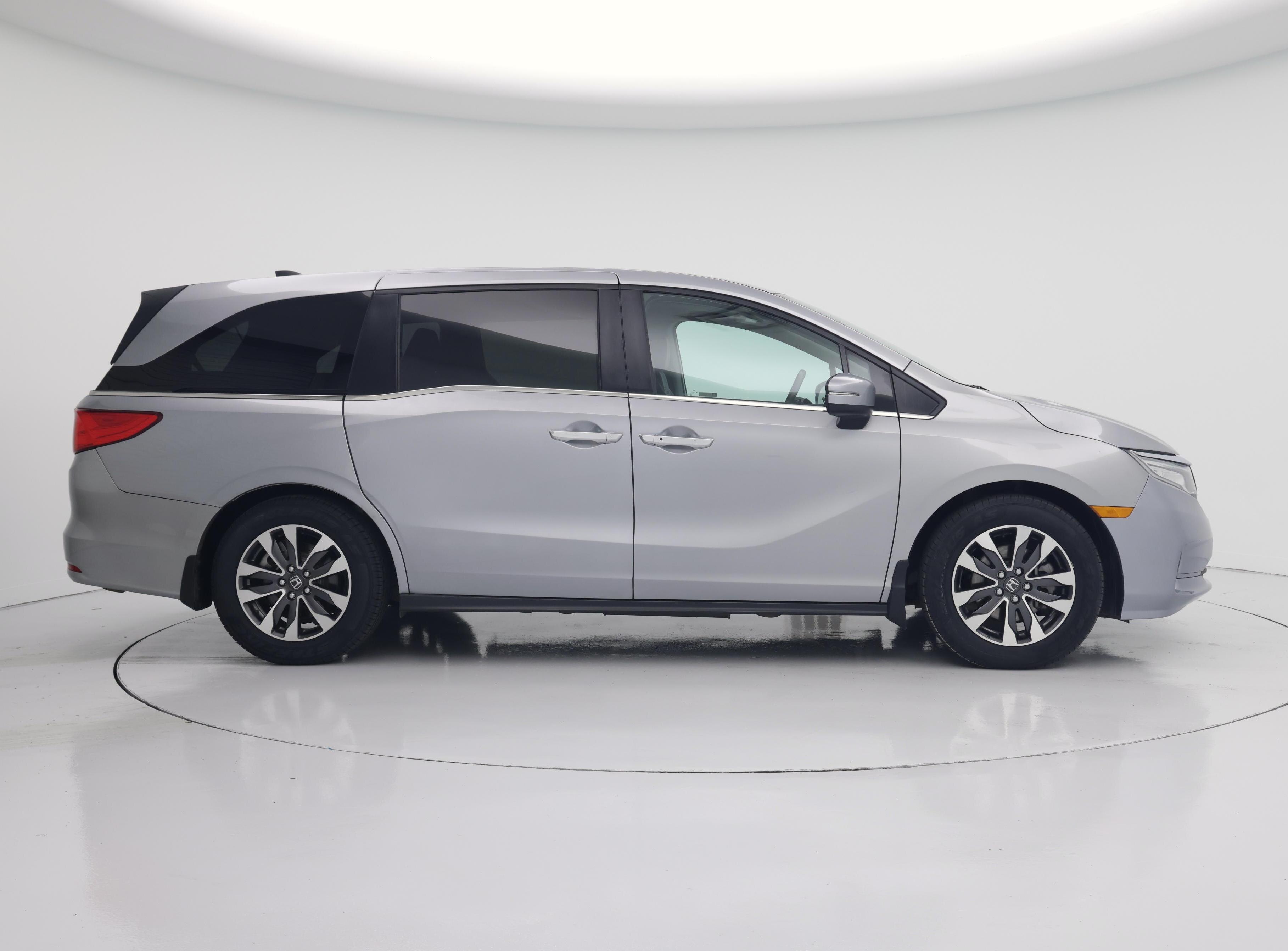 Thumbnail: 2023 Honda Odyssey - 7