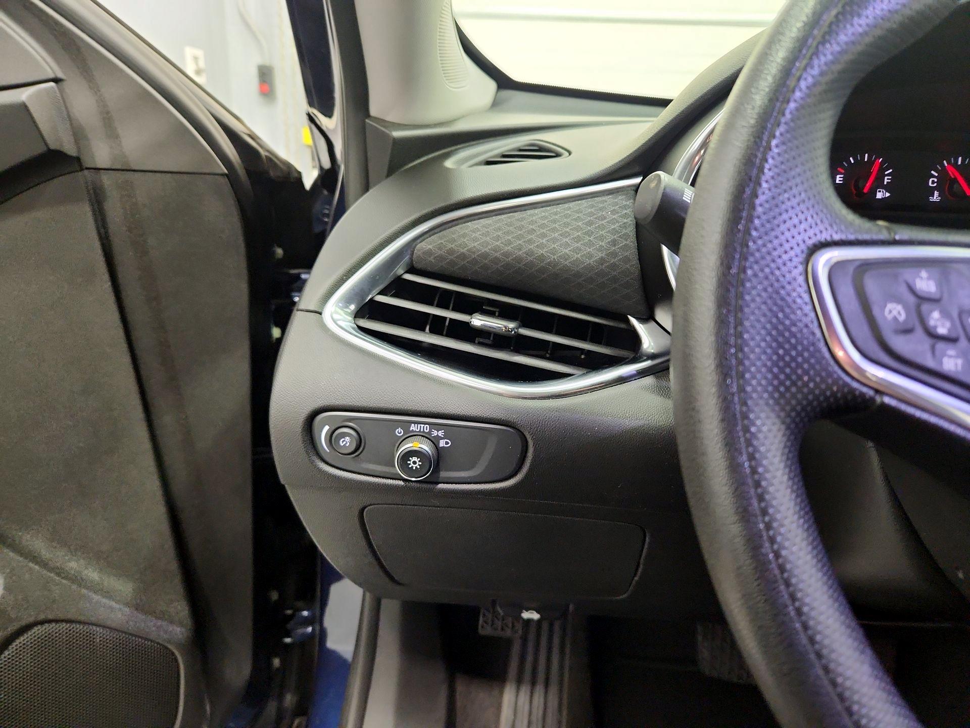 Thumbnail: 2020 Chevrolet Malibu - 13