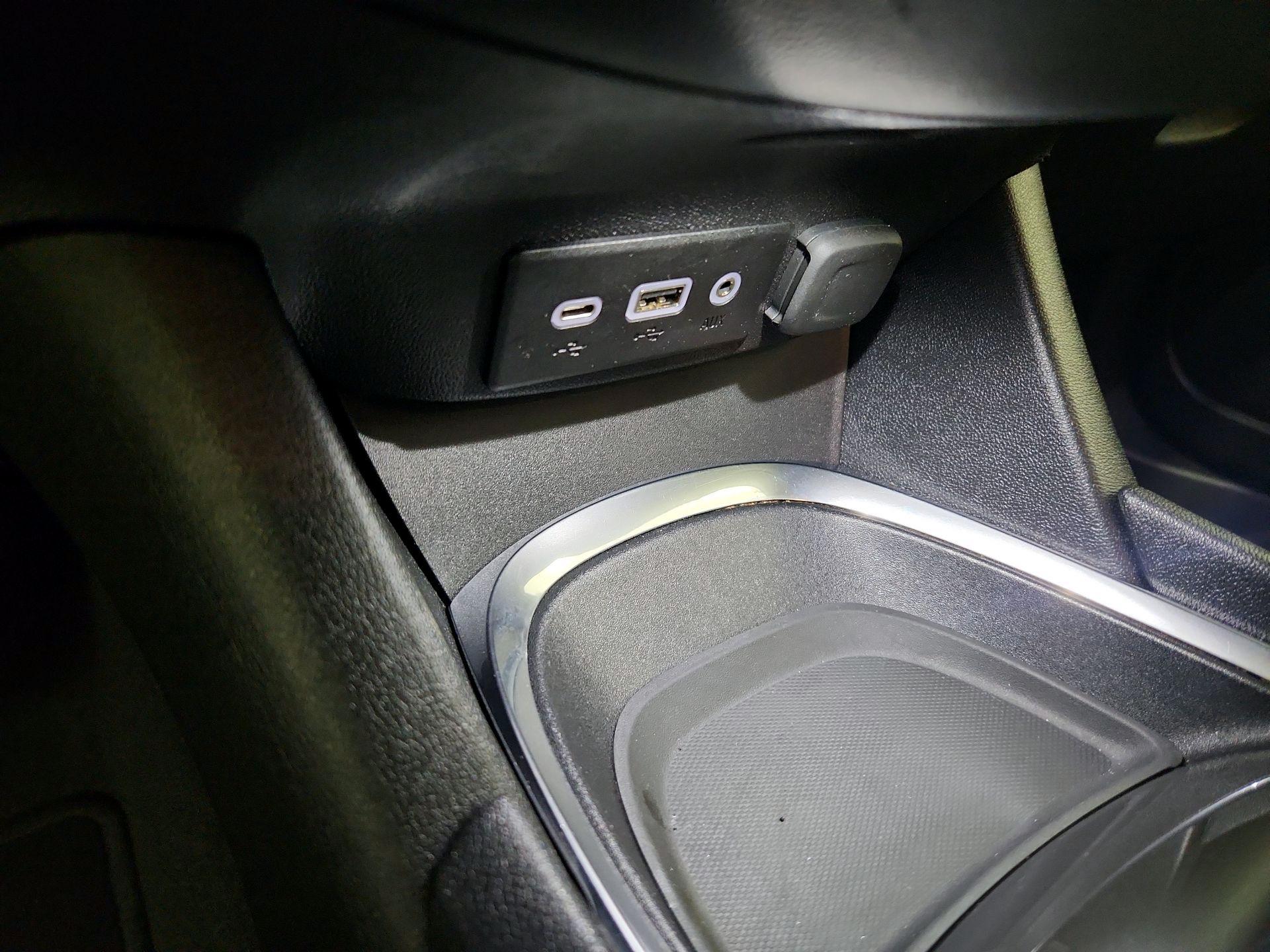 Thumbnail: 2020 Chevrolet Malibu - 18