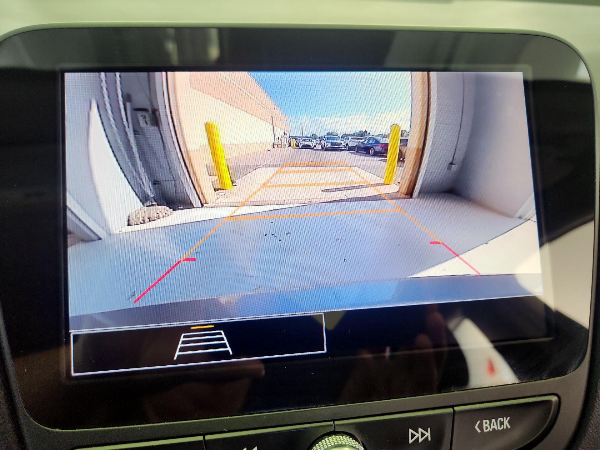 Thumbnail: 2024 Chevrolet Malibu - 15