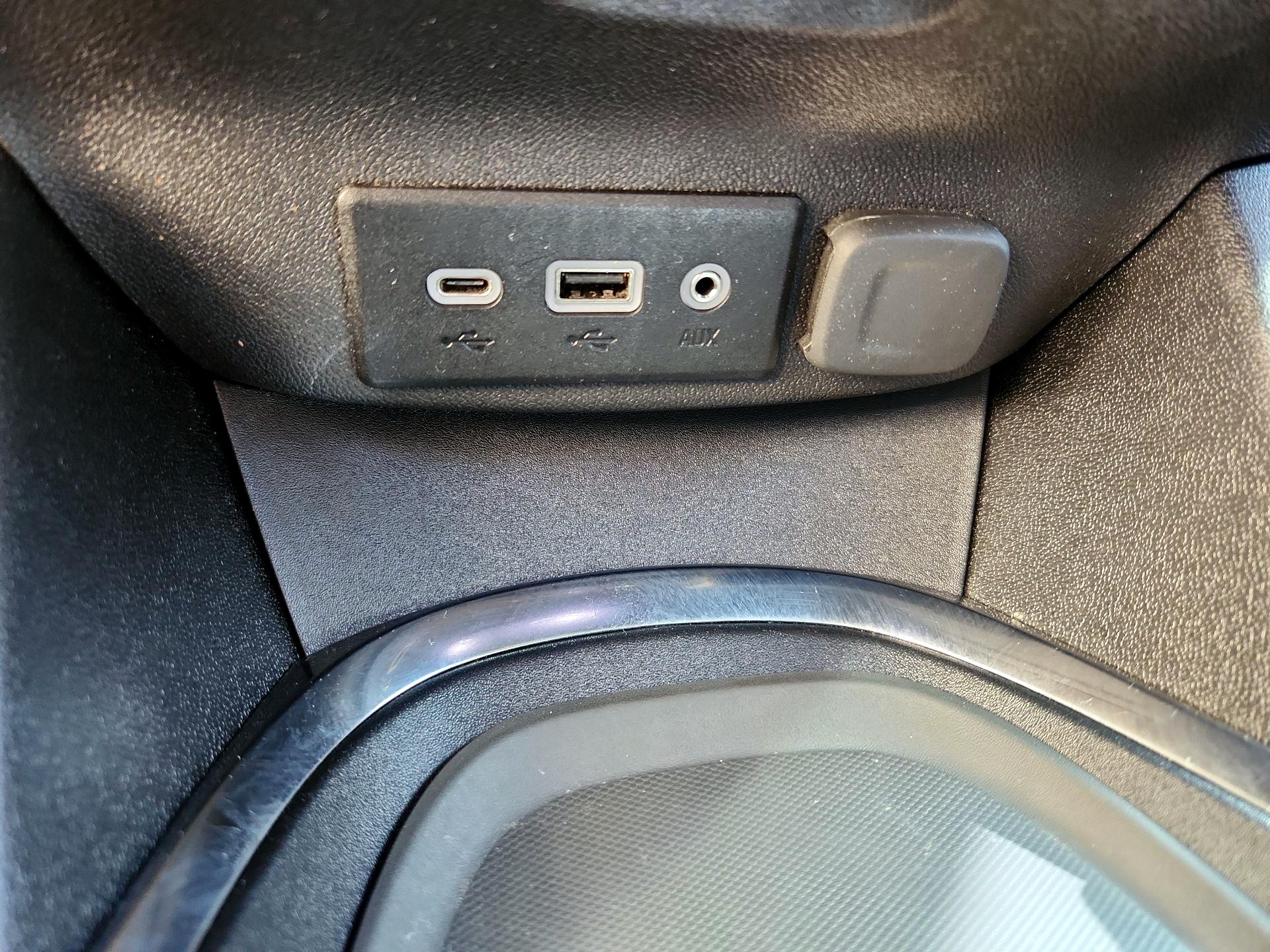 Thumbnail: 2024 Chevrolet Malibu - 19