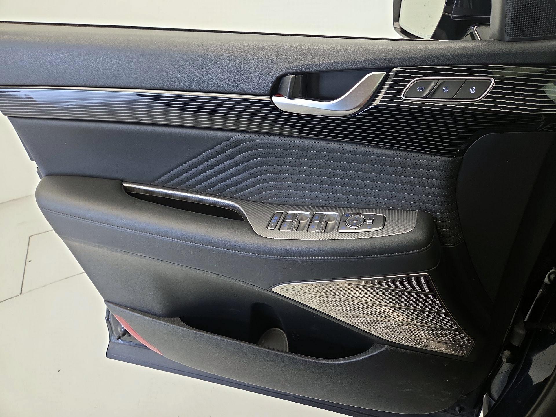 Thumbnail: 2023 Hyundai Palisade - 12