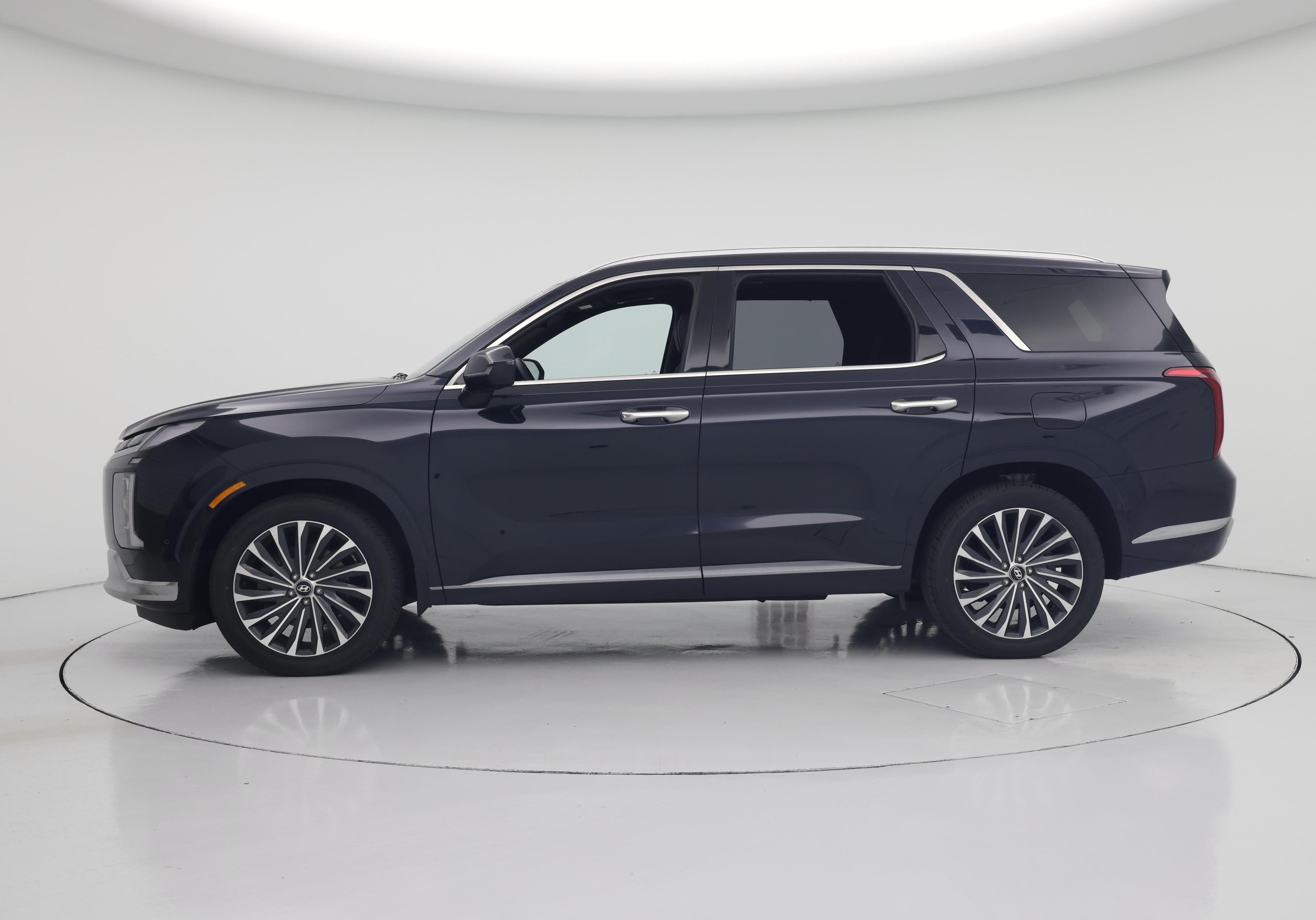 Thumbnail: 2023 Hyundai Palisade - 3