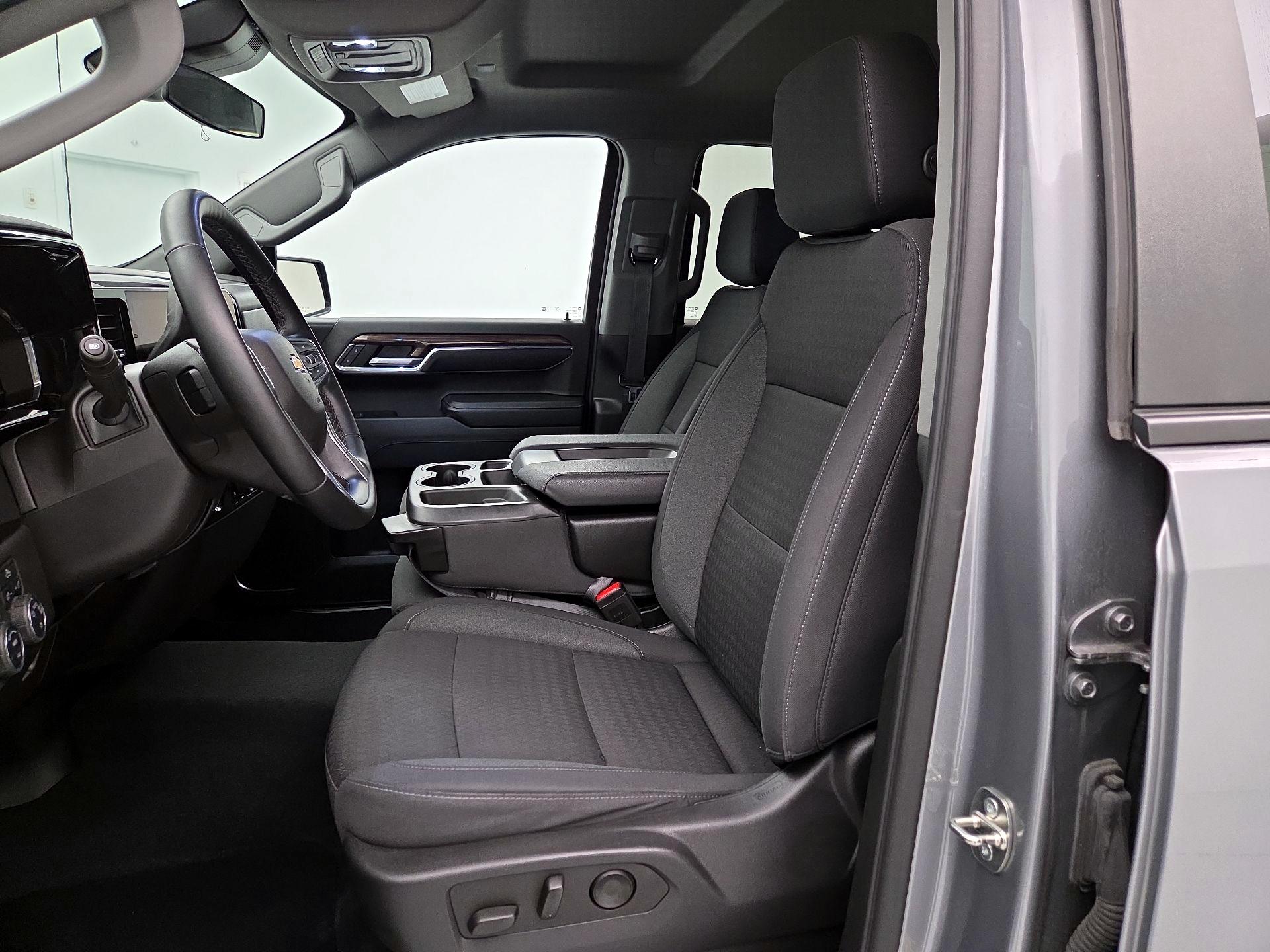 Thumbnail: 2023 Chevrolet Silverado 1500 - 11