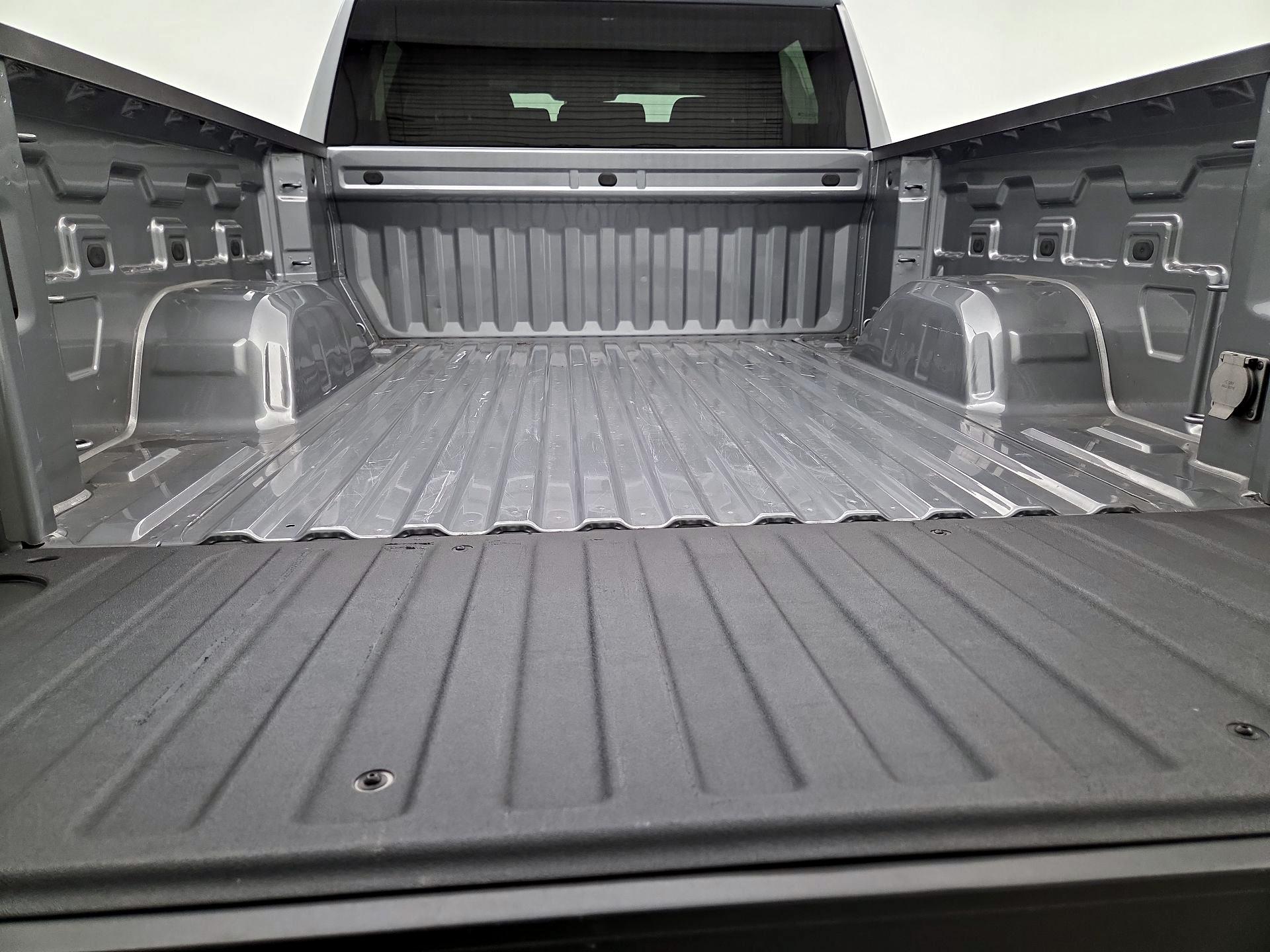 Thumbnail: 2023 Chevrolet Silverado 1500 - 20