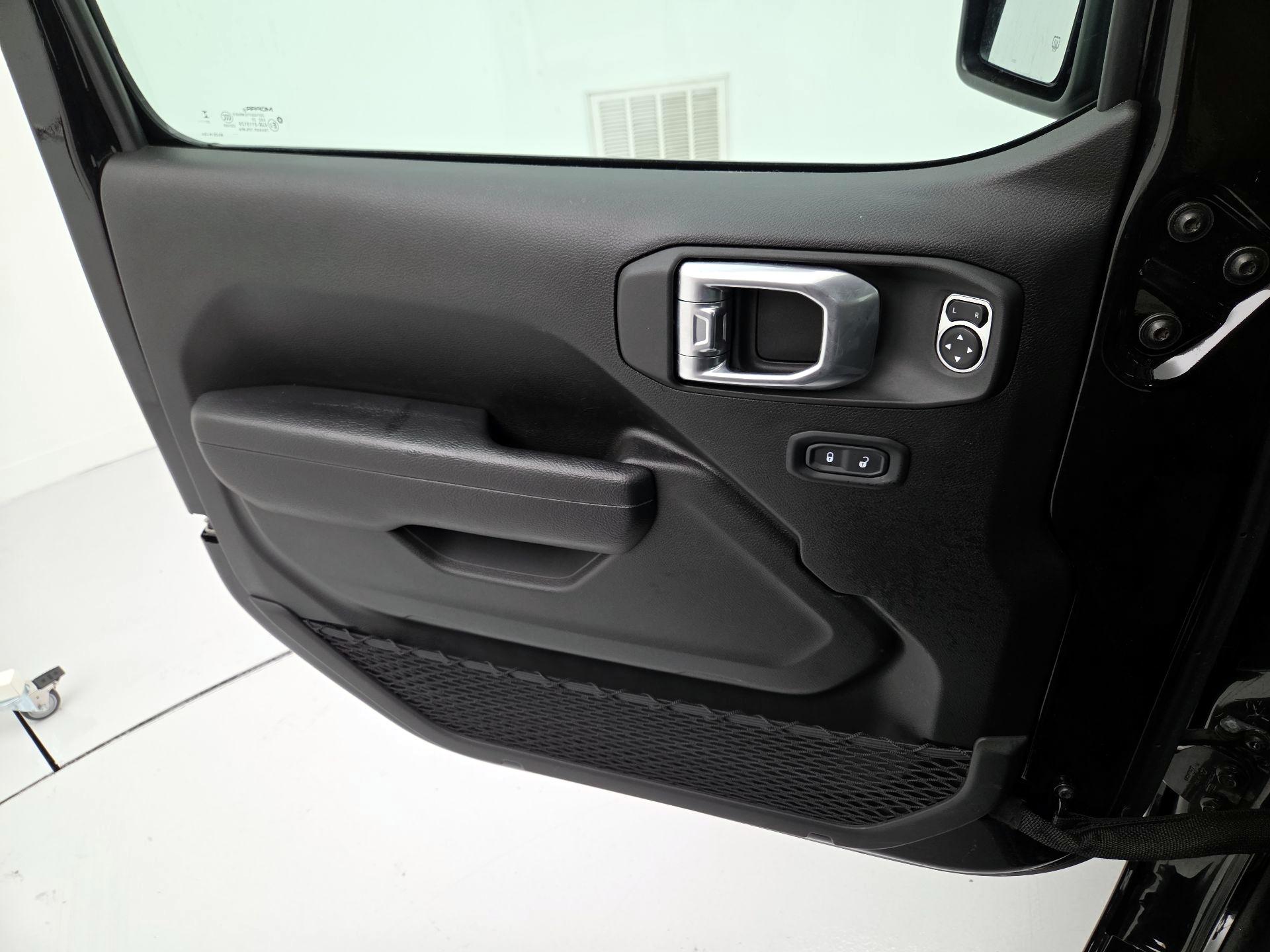 Thumbnail: 2024 Jeep Wrangler - 12