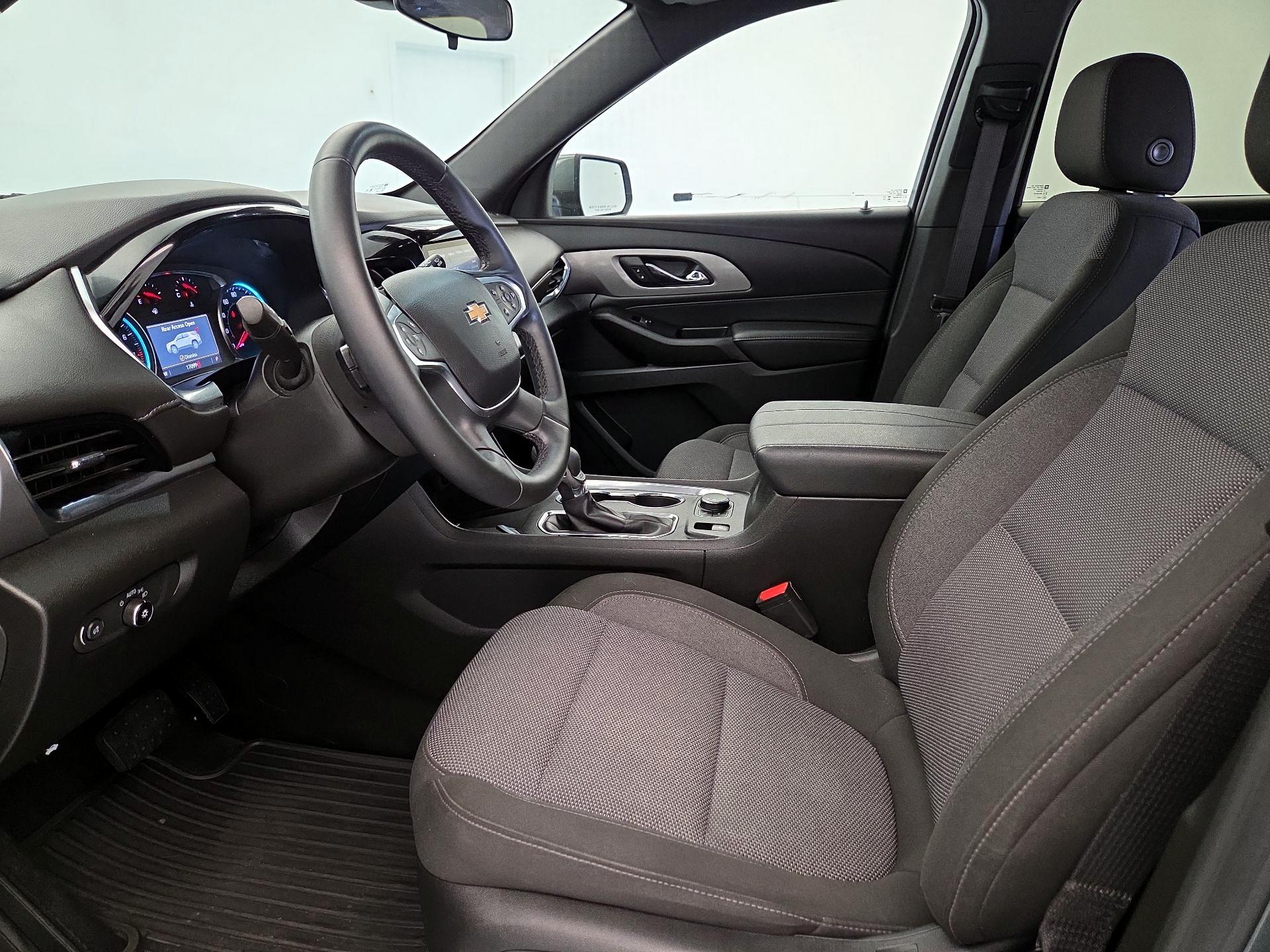 Thumbnail: 2023 Chevrolet Traverse - 11