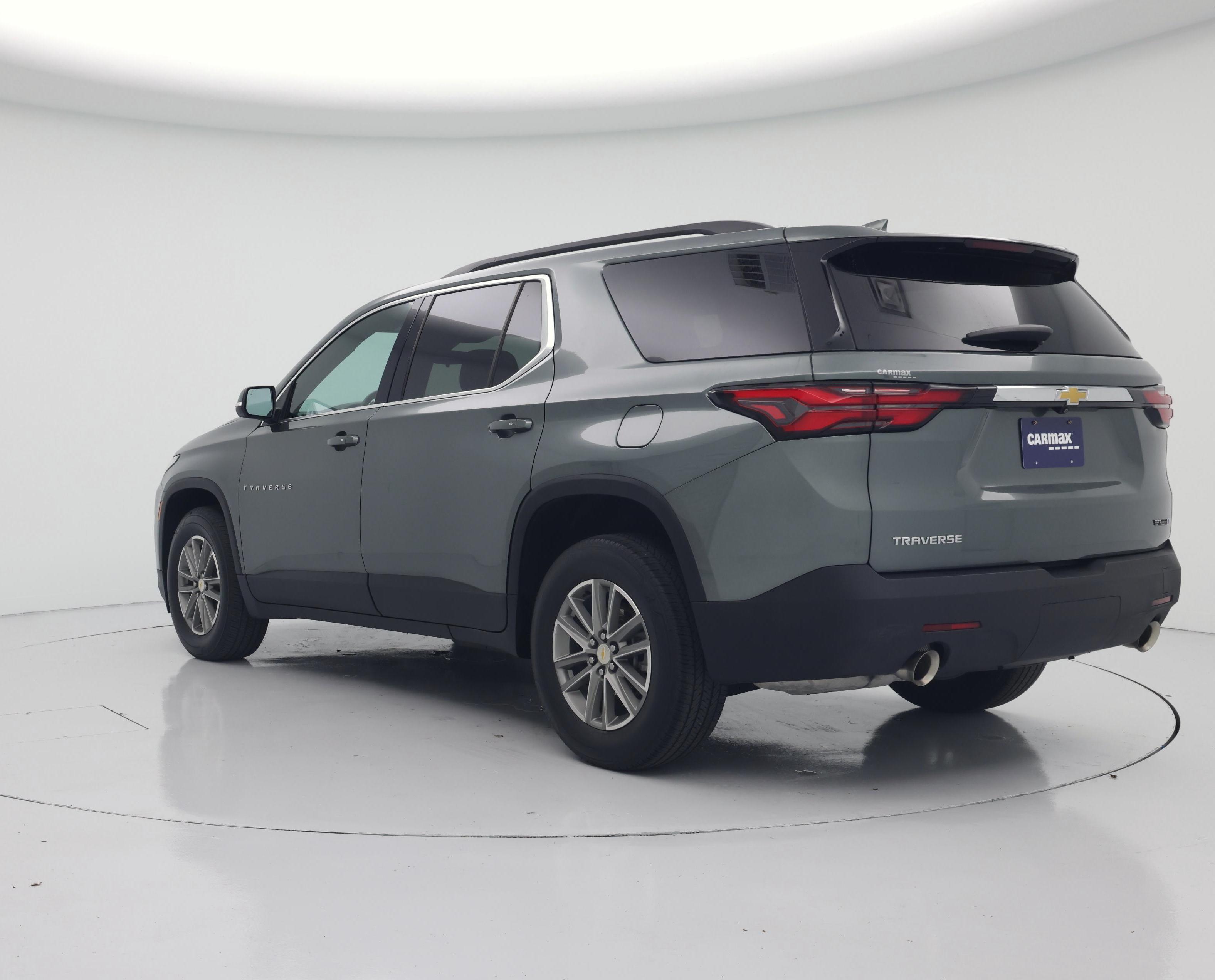 Thumbnail: 2023 Chevrolet Traverse - 2