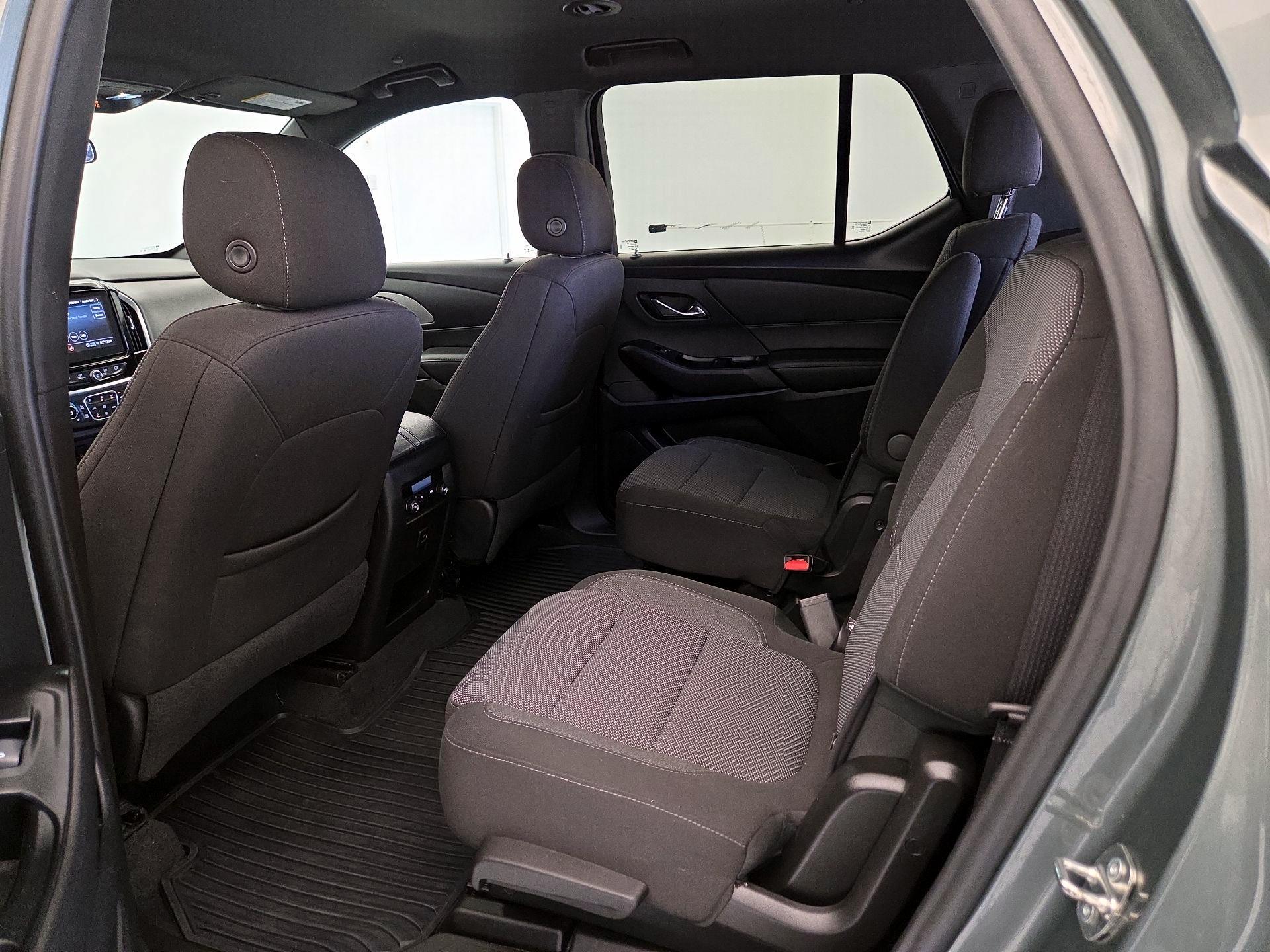 Thumbnail: 2023 Chevrolet Traverse - 19