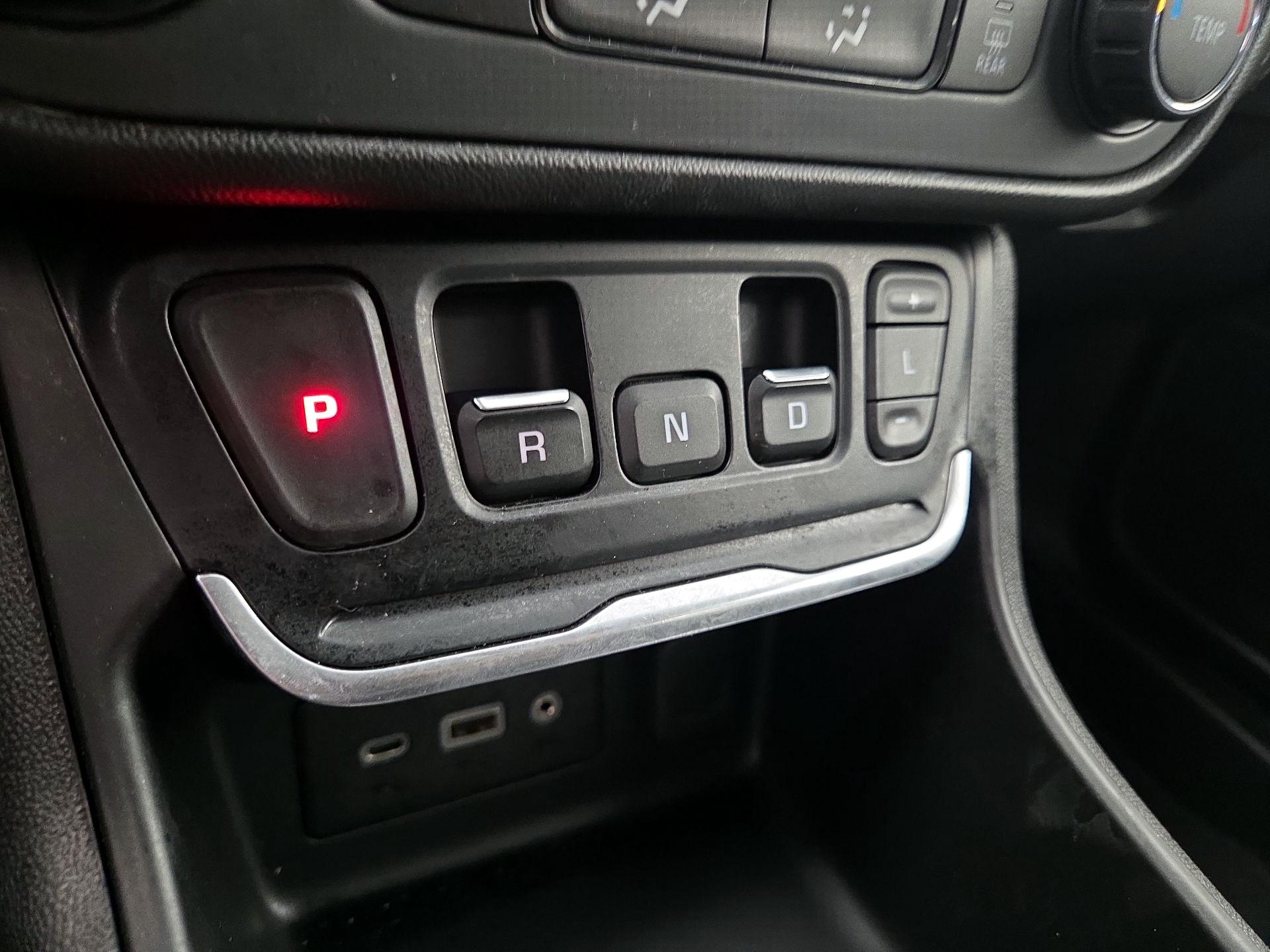 Thumbnail: 2021 GMC Terrain - 17