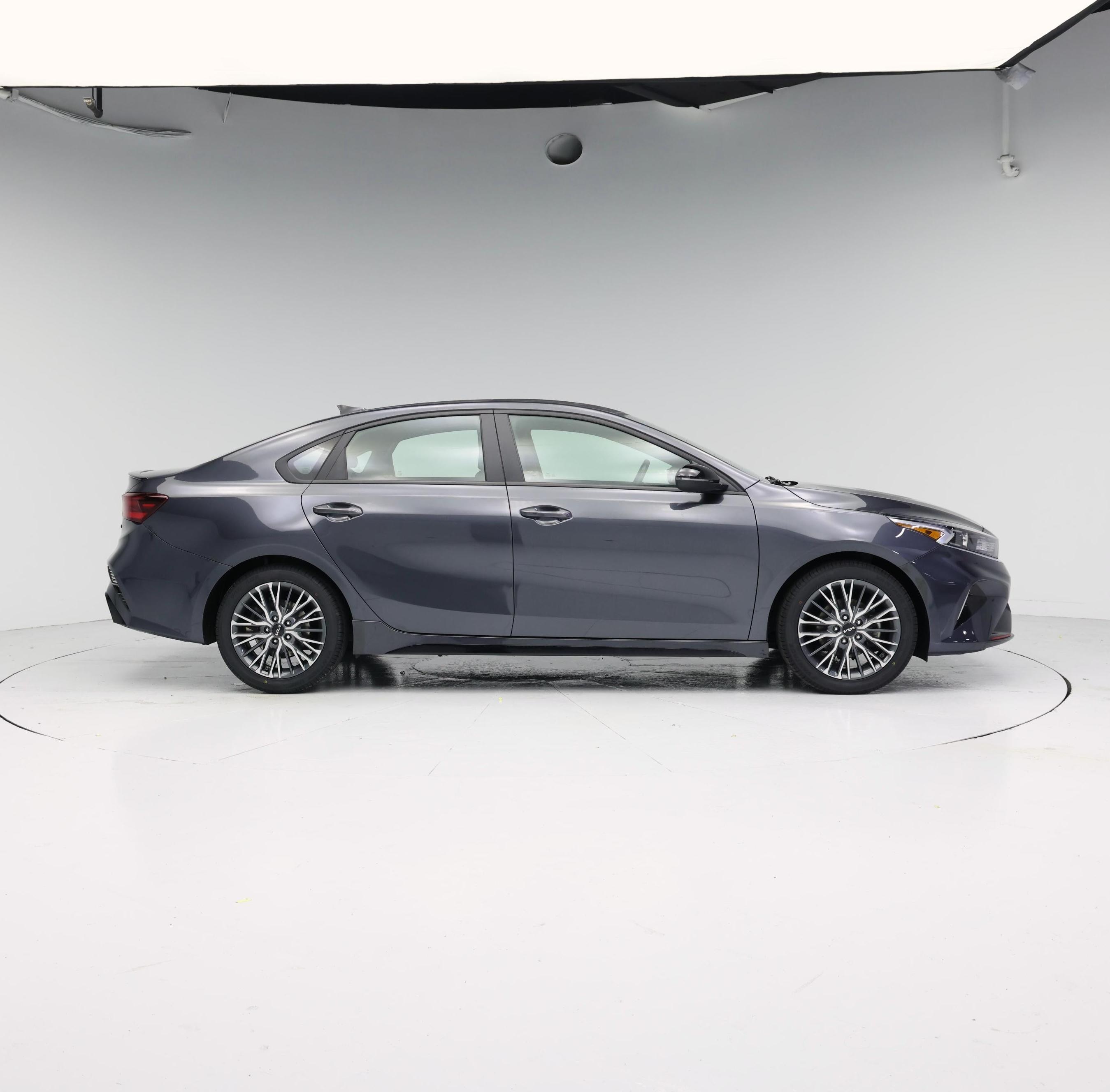 Thumbnail: 2023 Kia Forte - 7