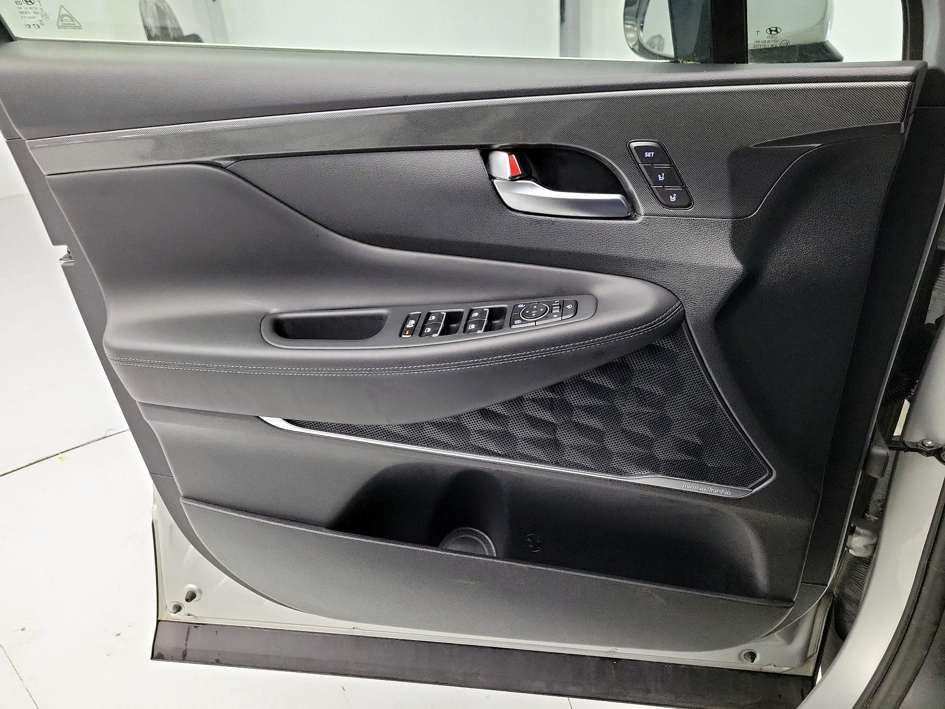 Thumbnail: 2022 Hyundai Santa Fe - 12
