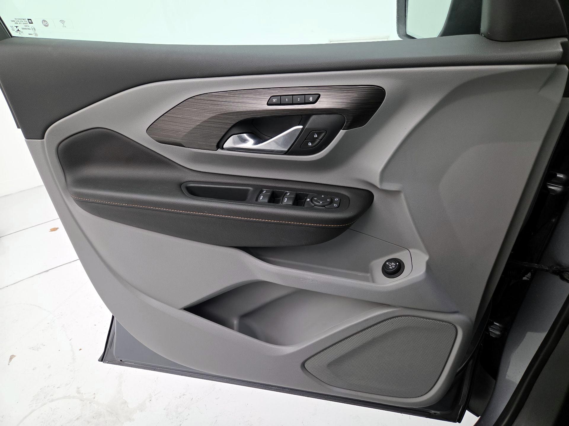 Thumbnail: 2020 GMC Terrain - 12