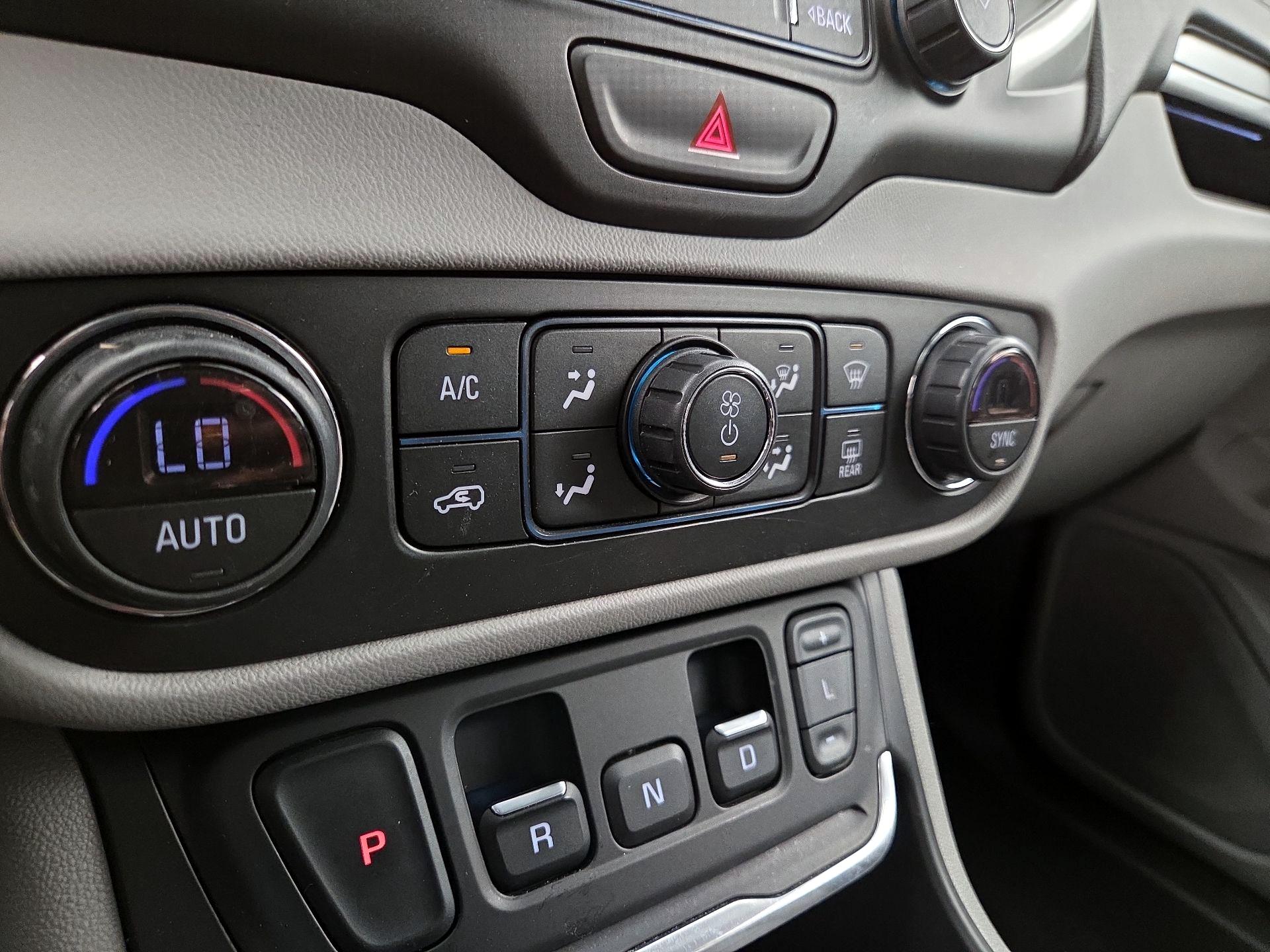 Thumbnail: 2020 GMC Terrain - 16