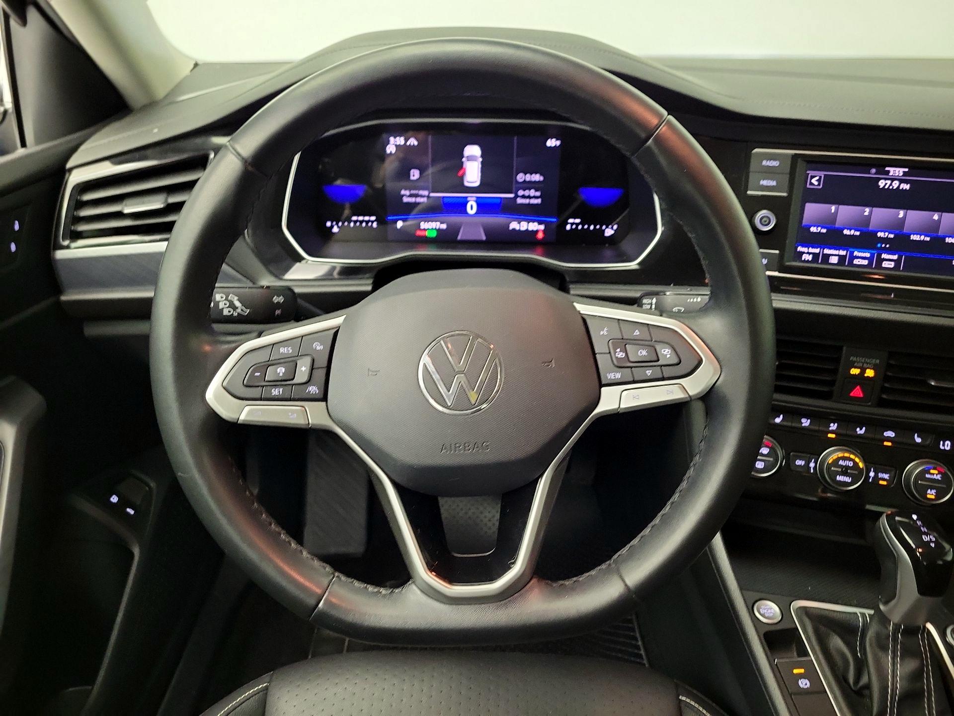 Thumbnail: 2024 Volkswagen Jetta - 10