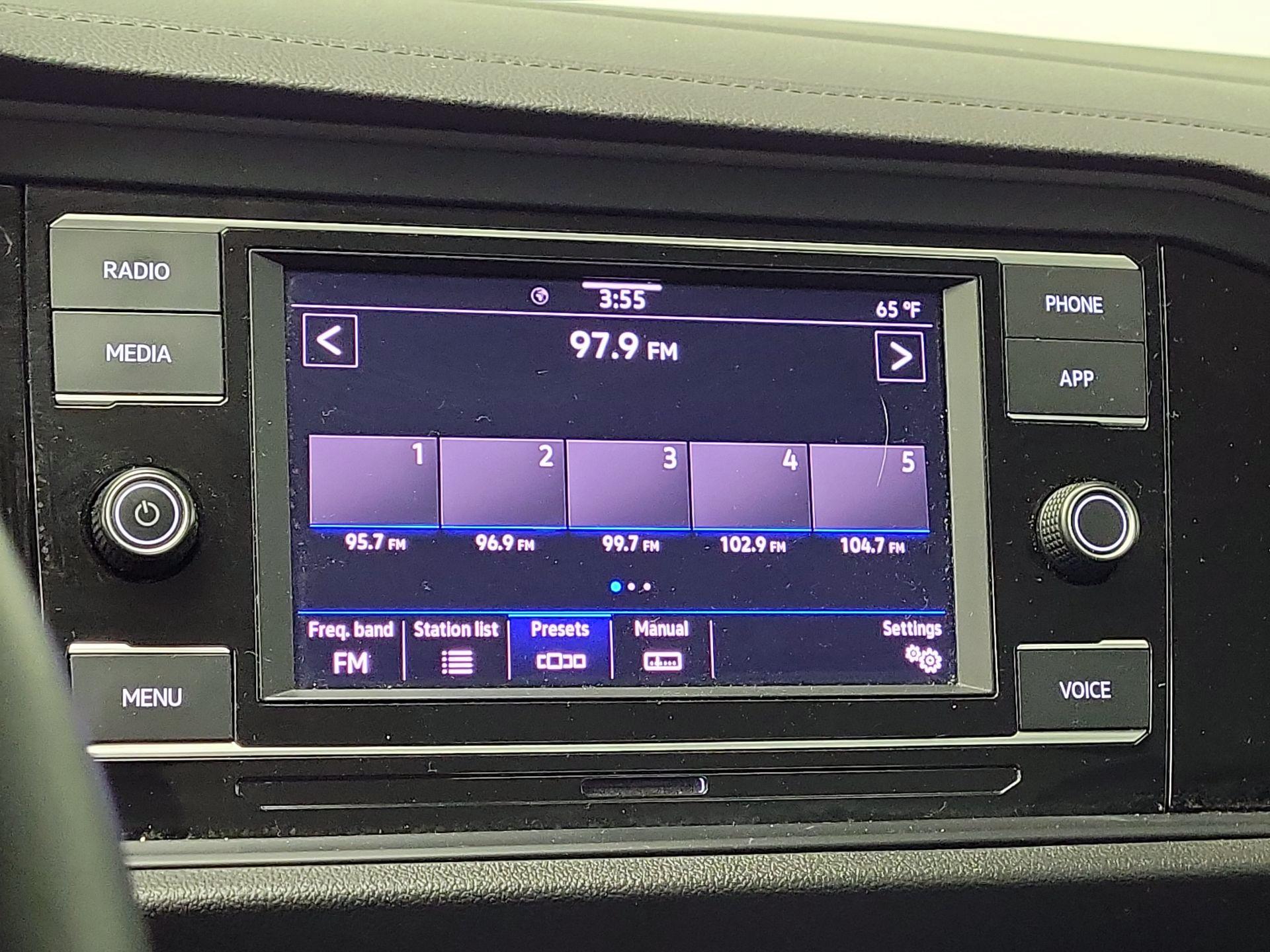 Thumbnail: 2024 Volkswagen Jetta - 15