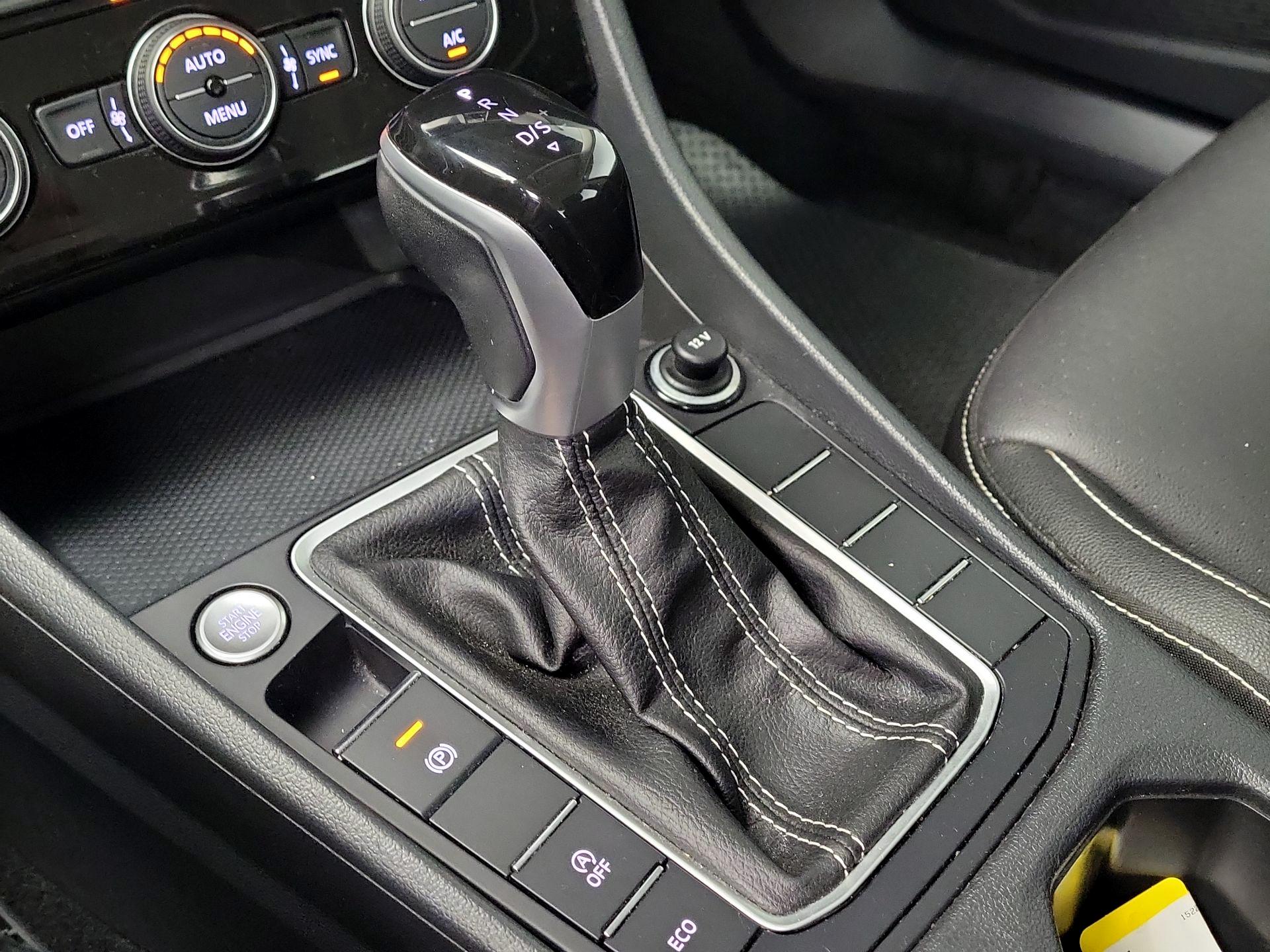 Thumbnail: 2024 Volkswagen Jetta - 17