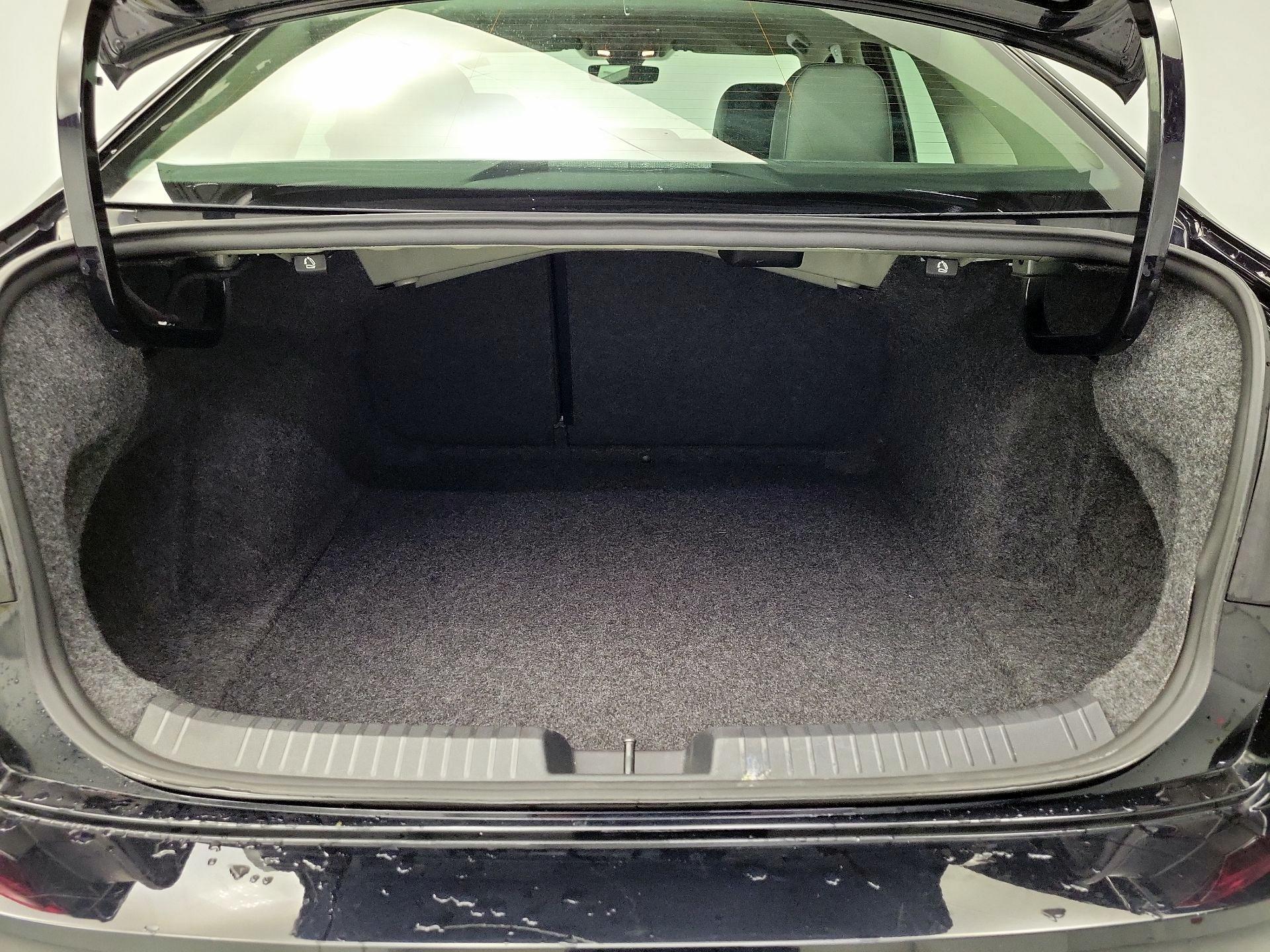 Thumbnail: 2024 Volkswagen Jetta - 20