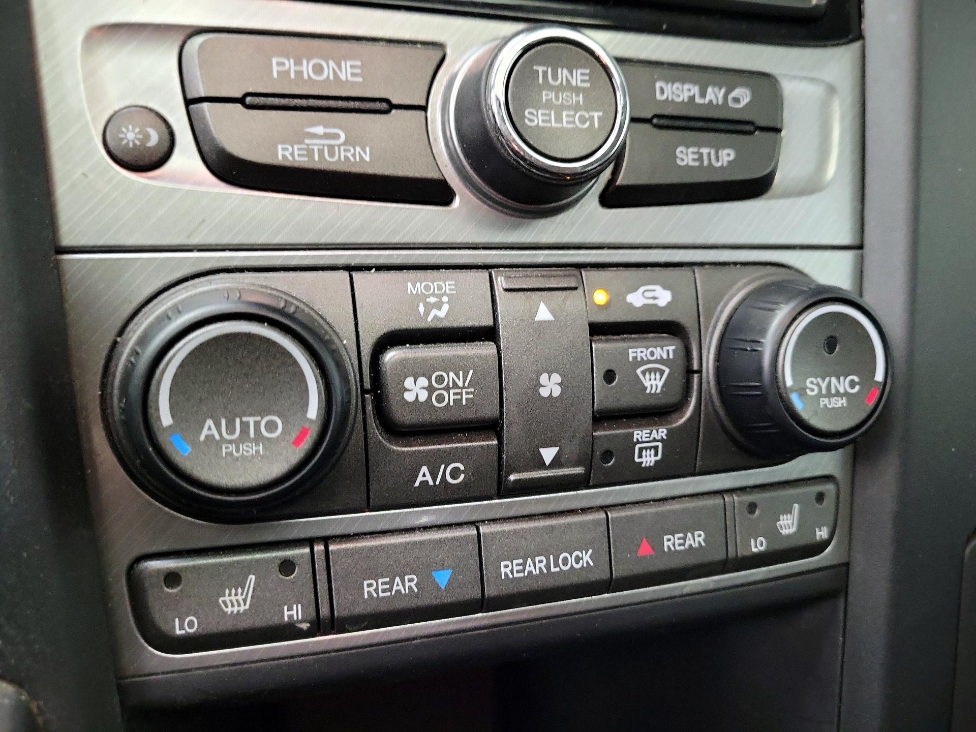 Thumbnail: 2015 Honda Pilot - 15