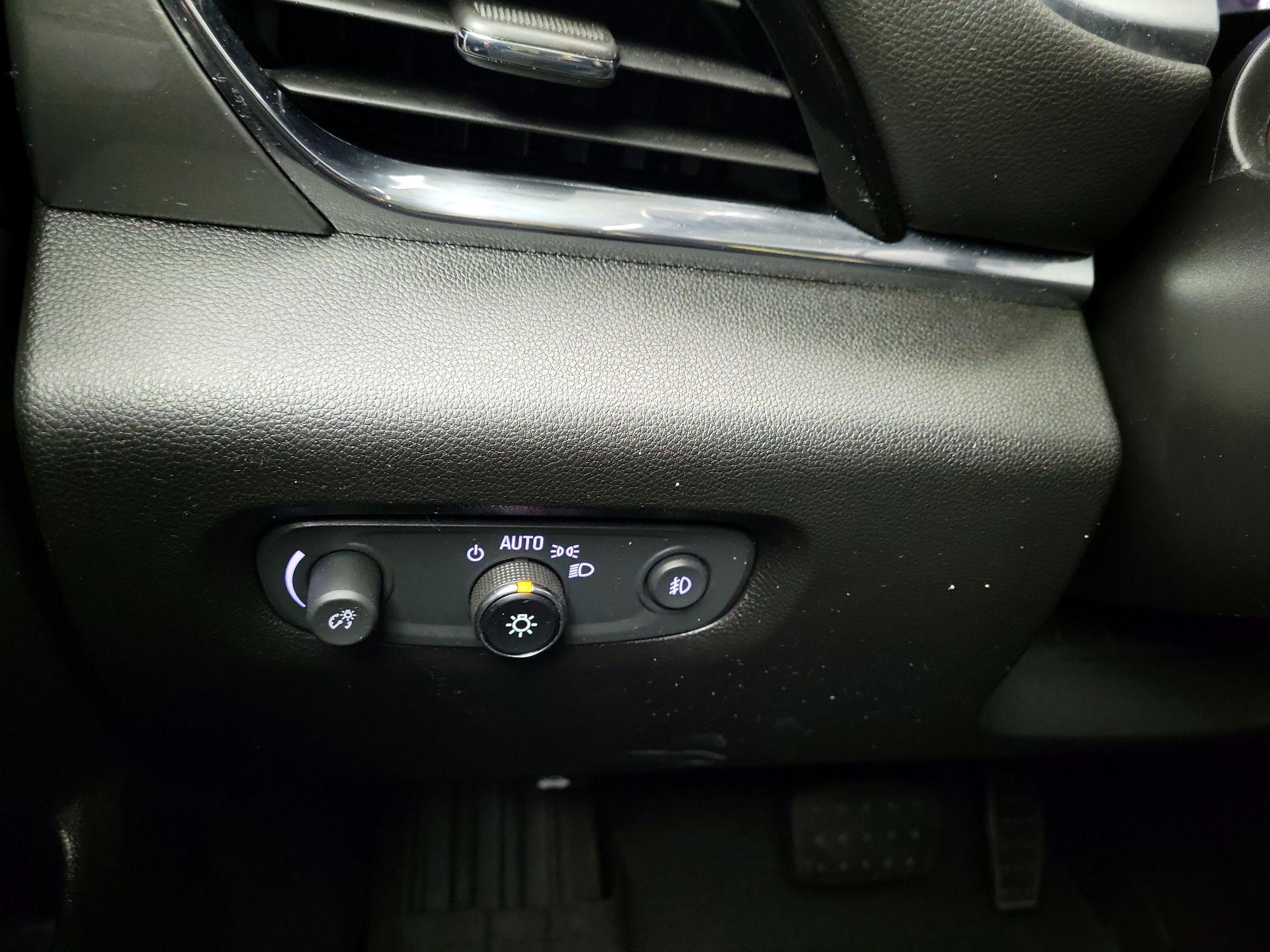 Thumbnail: 2019 Chevrolet Traverse - 13