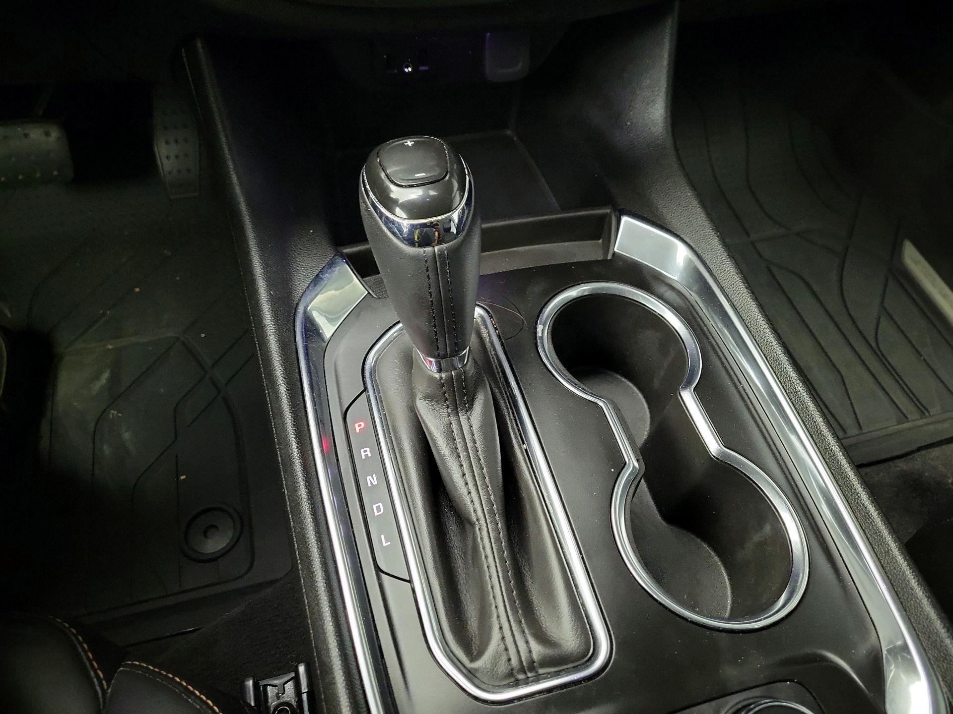 Thumbnail: 2019 Chevrolet Traverse - 18