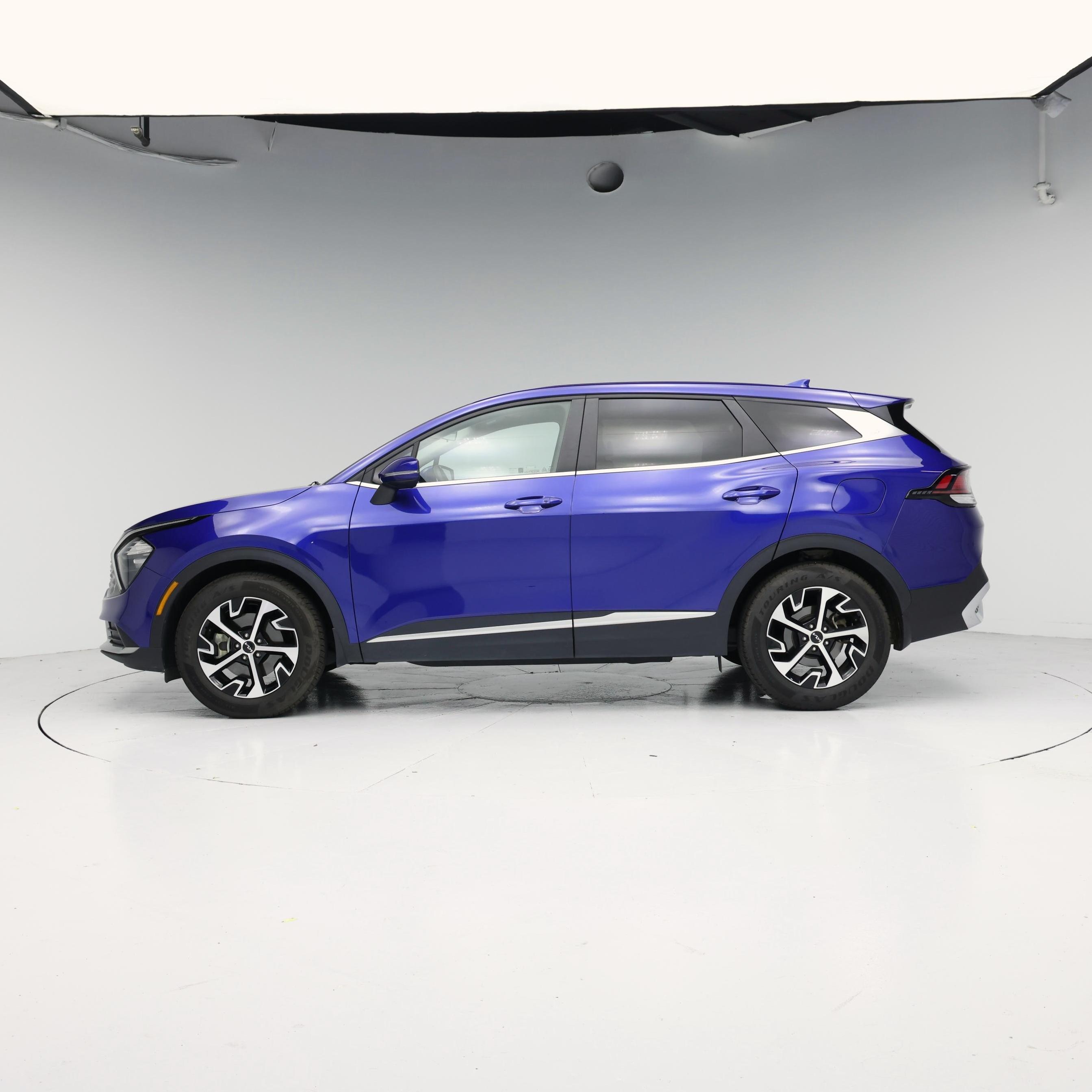 Thumbnail: 2023 Kia Sportage - 3