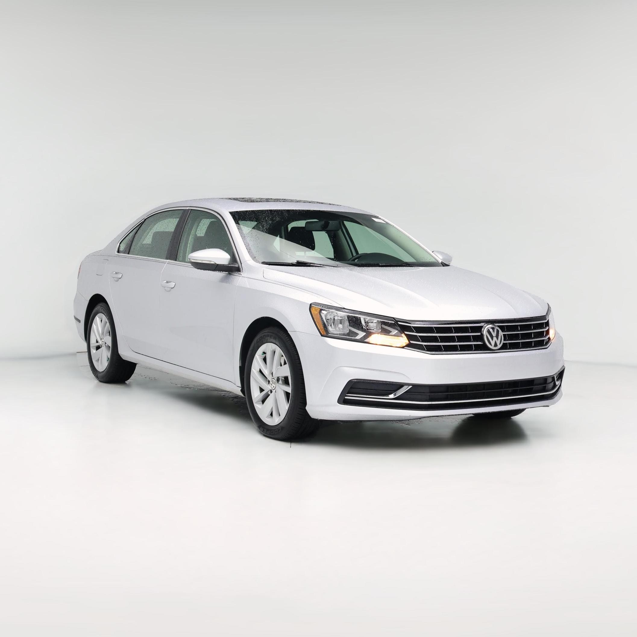 Thumbnail: 2018 Volkswagen Passat - 1