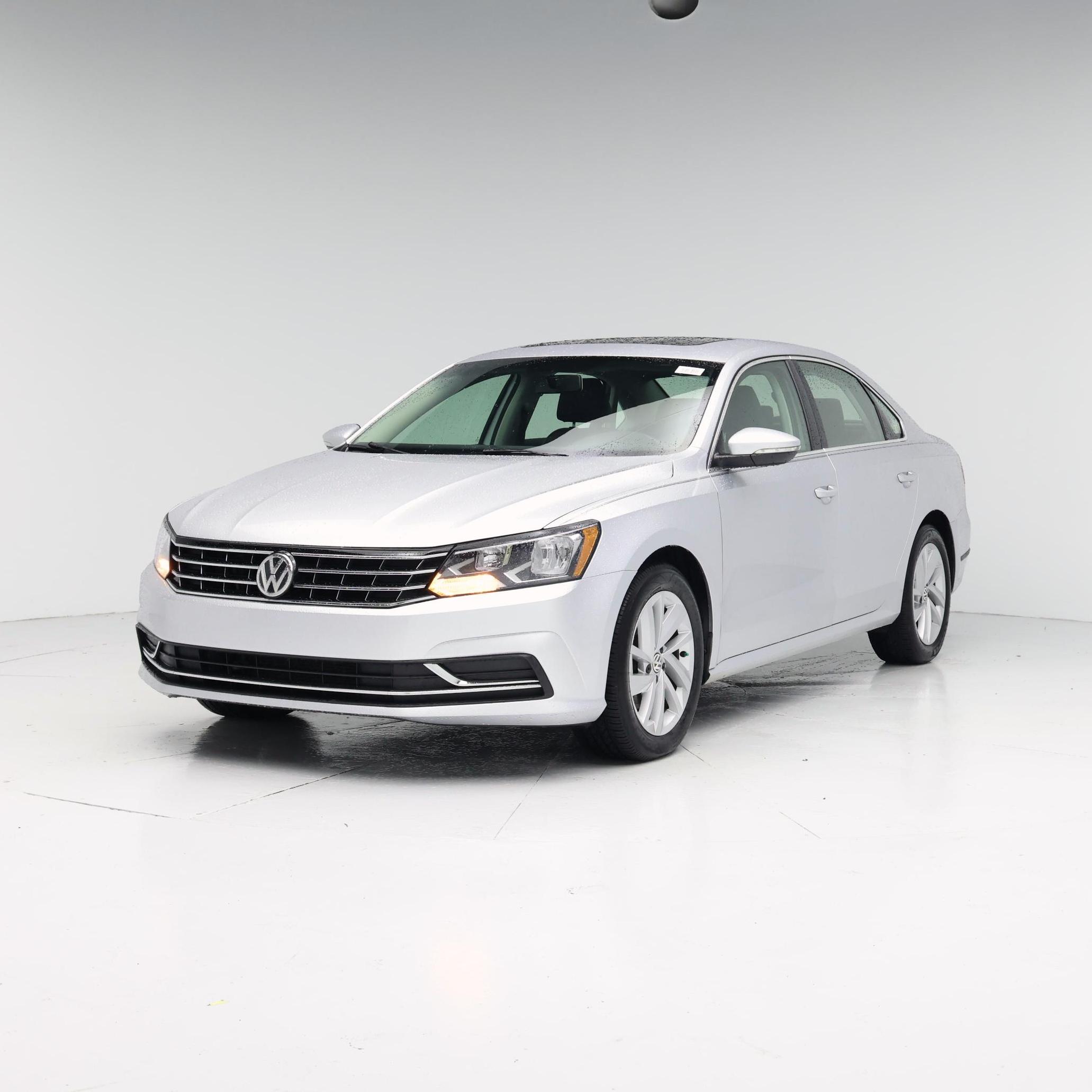 Thumbnail: 2018 Volkswagen Passat - 4