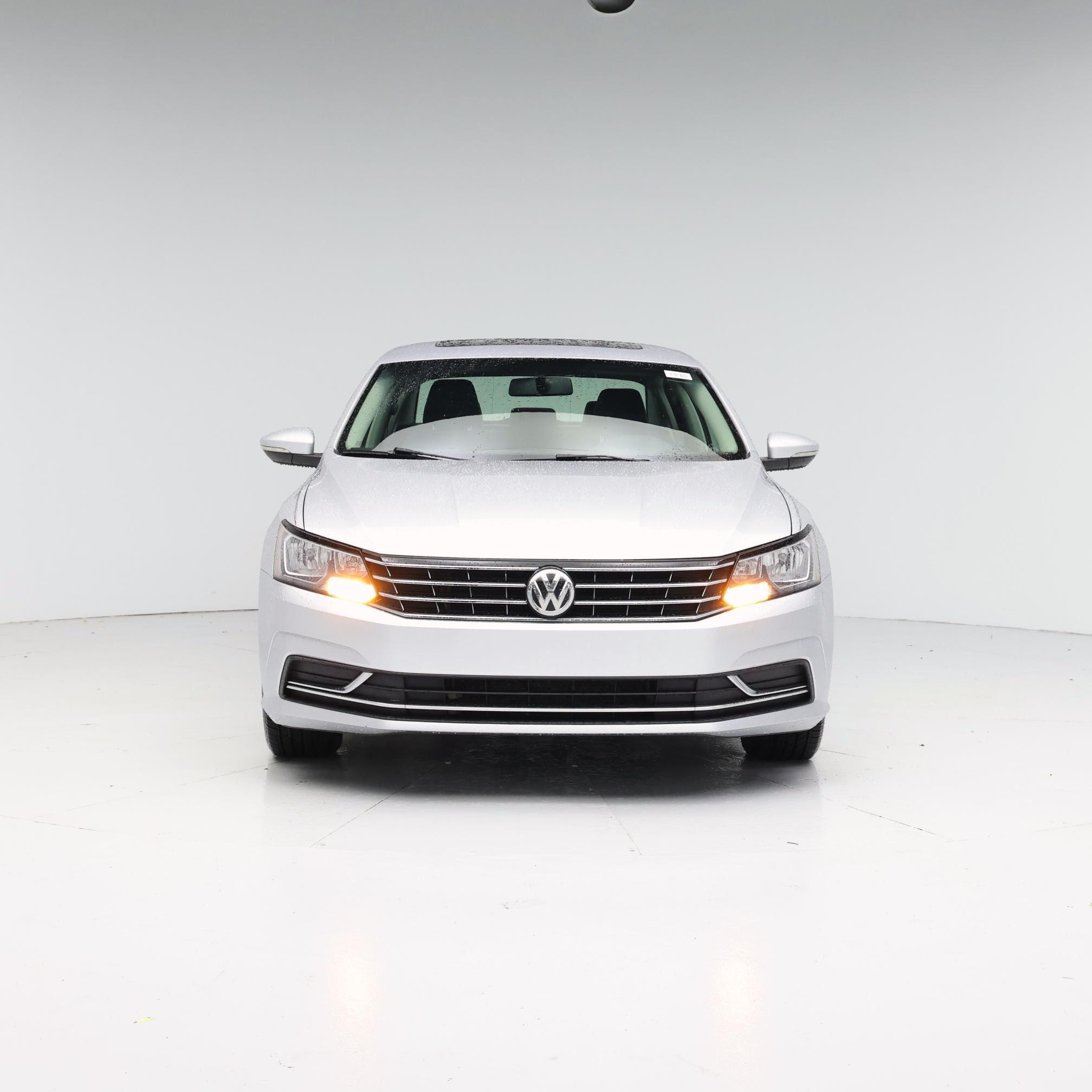 Thumbnail: 2018 Volkswagen Passat - 5