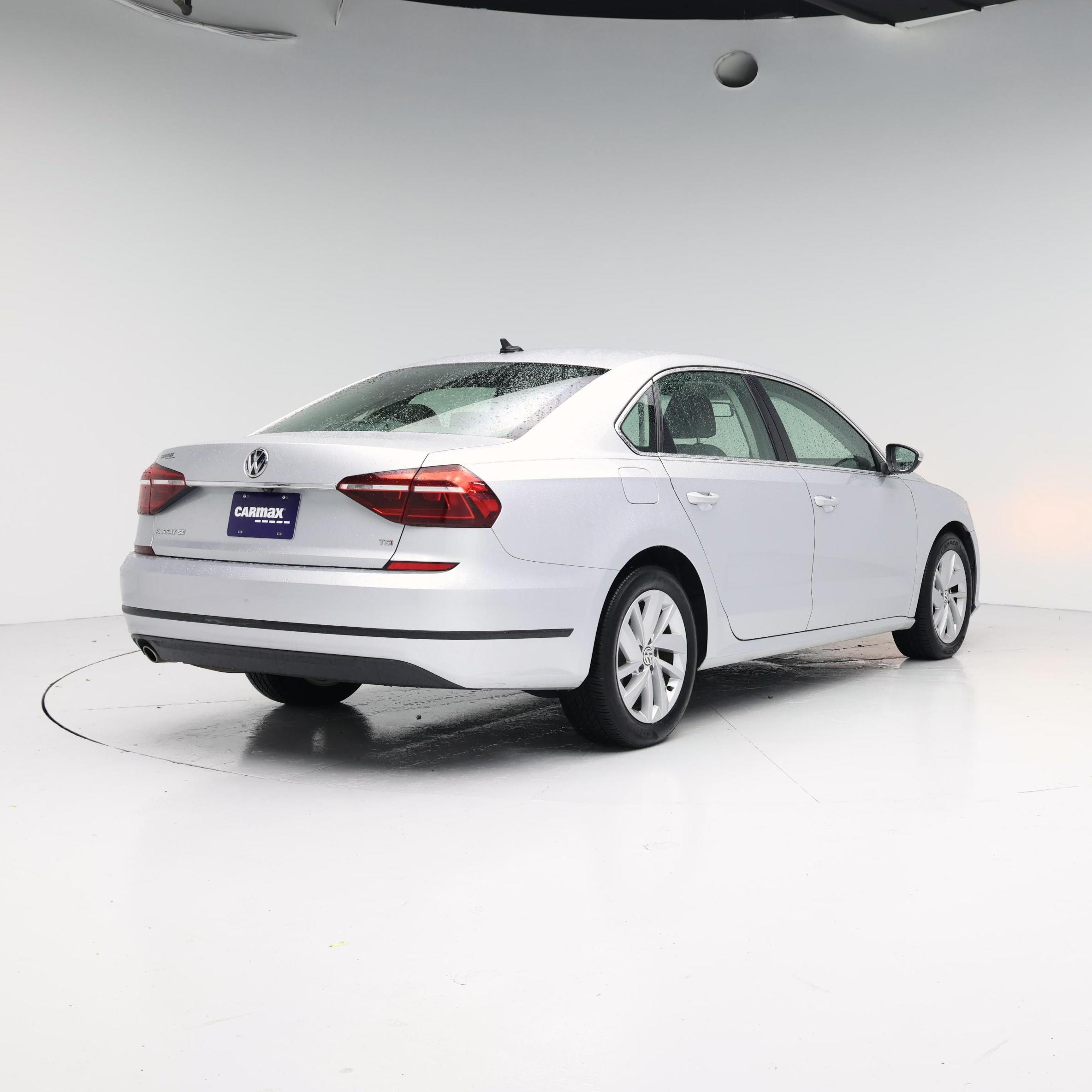 Thumbnail: 2018 Volkswagen Passat - 8
