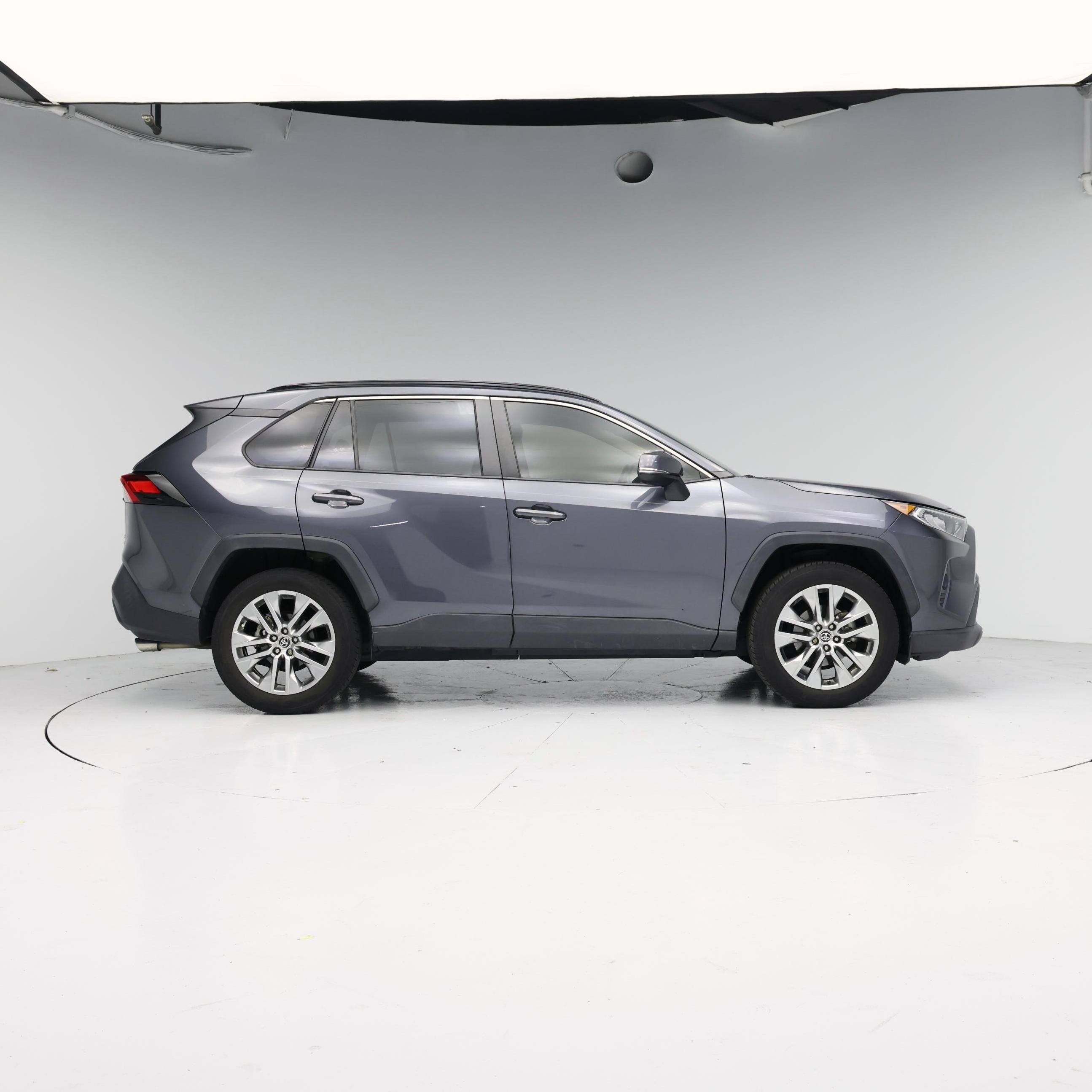 Thumbnail: 2020 Toyota RAV4 - 7