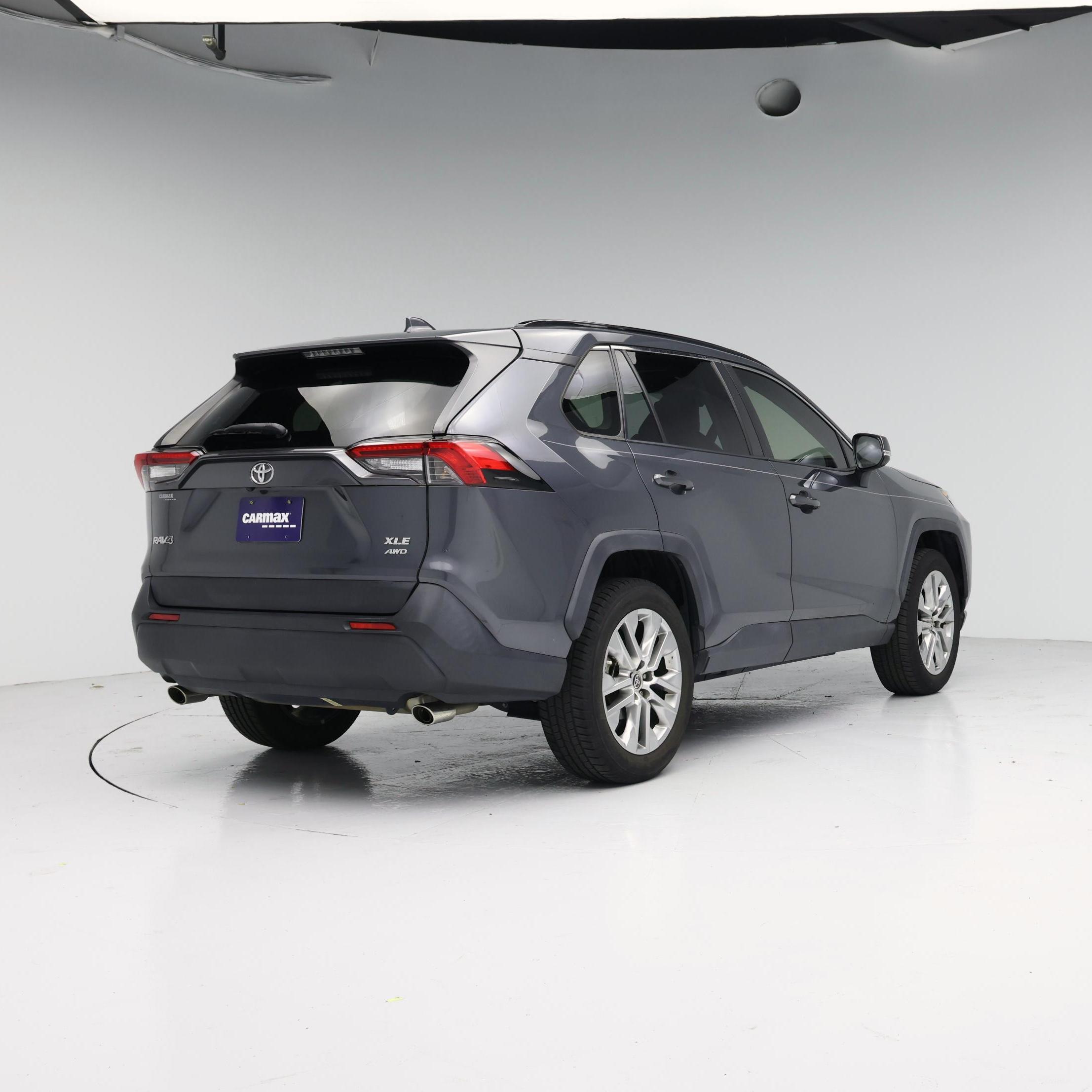 Thumbnail: 2020 Toyota RAV4 - 8