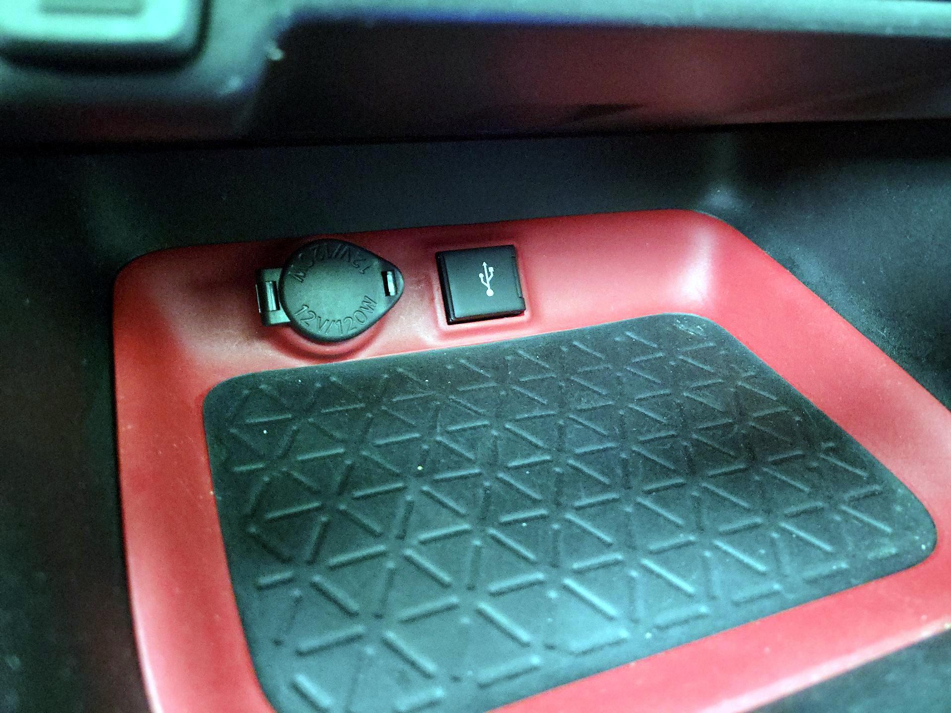 Thumbnail: 2020 Toyota RAV4 - 18