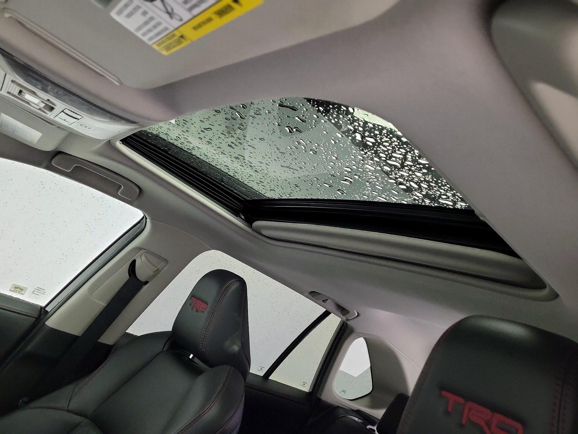 Thumbnail: 2020 Toyota RAV4 - 19