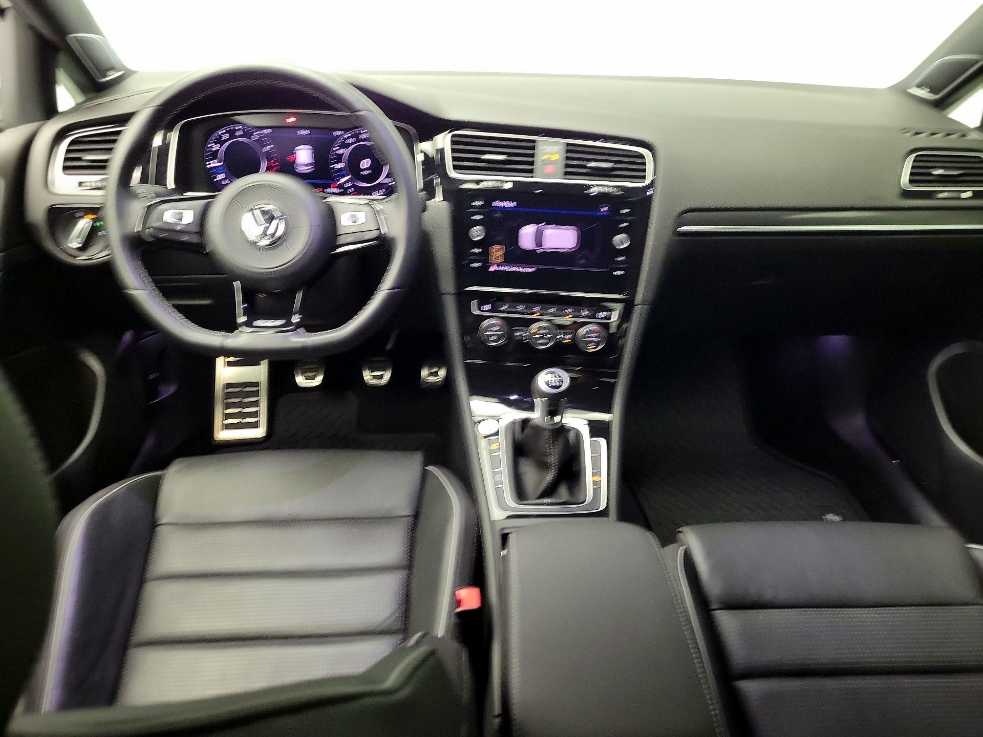 Thumbnail: 2019 Volkswagen Golf - 9