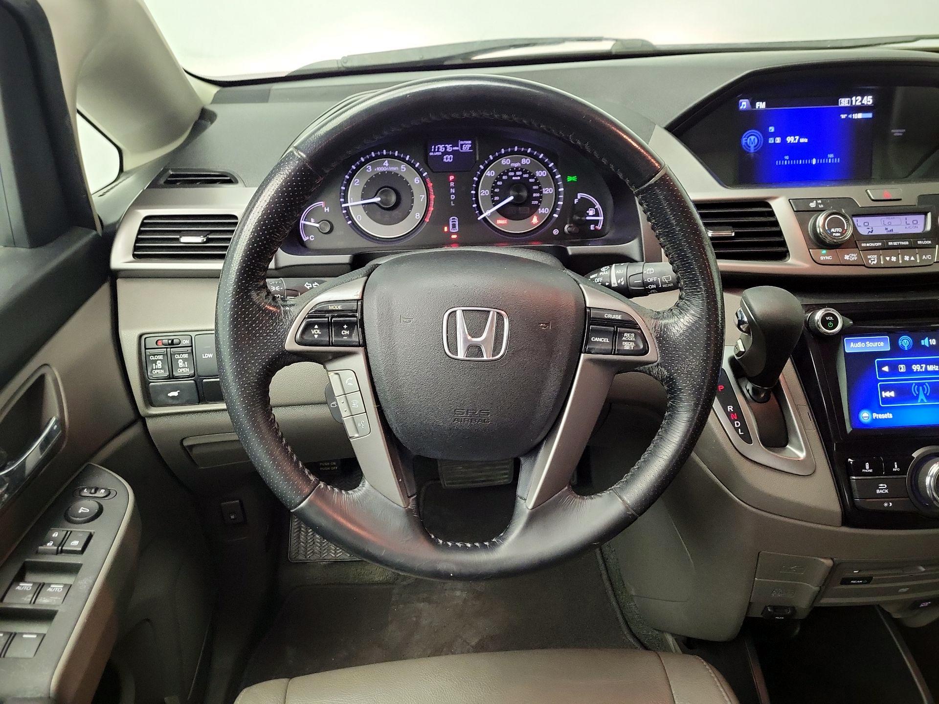 Thumbnail: 2015 Honda Odyssey - 10