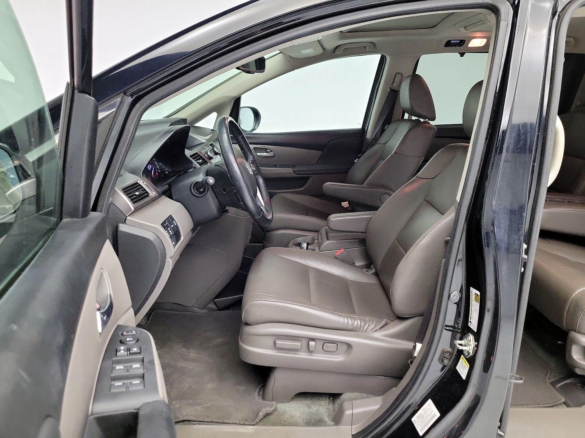 Thumbnail: 2015 Honda Odyssey - 11