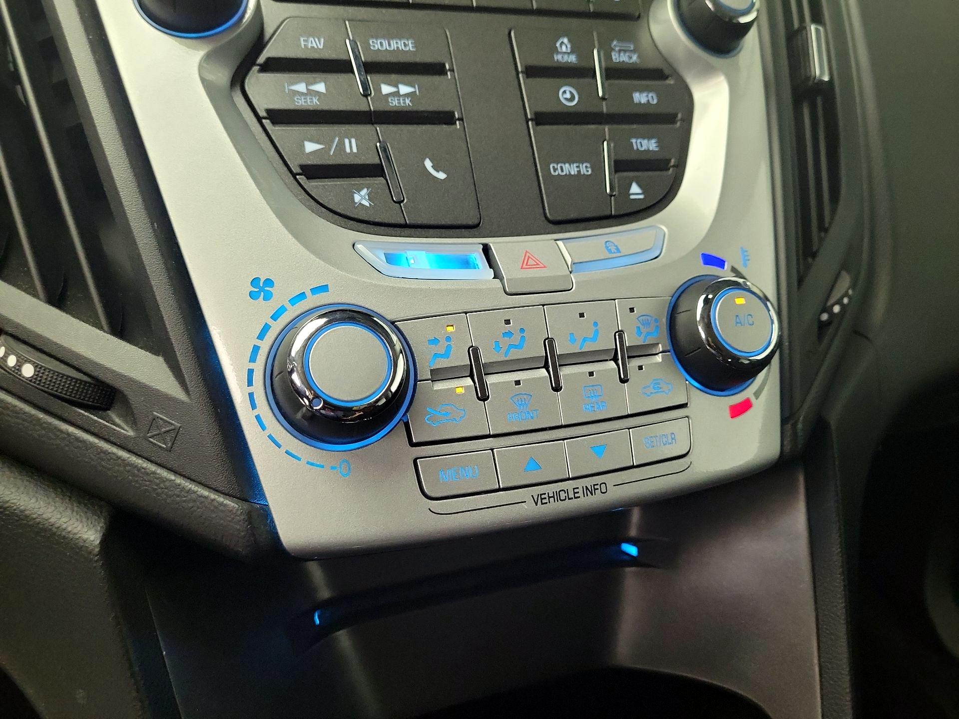 Thumbnail: 2015 Chevrolet Equinox - 15