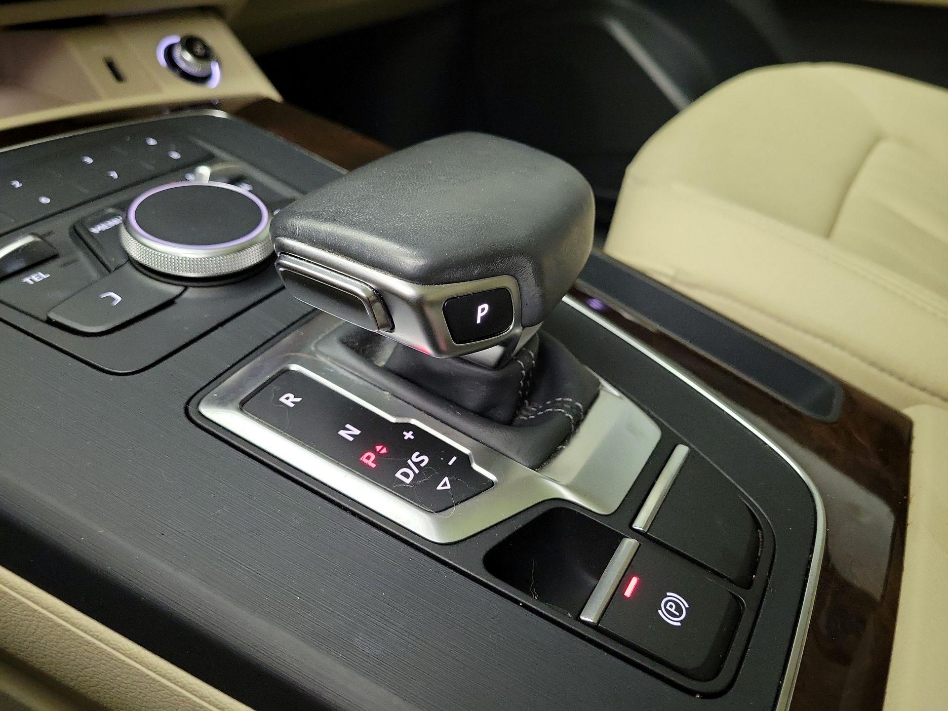 Thumbnail: 2019 Audi Q5 - 17