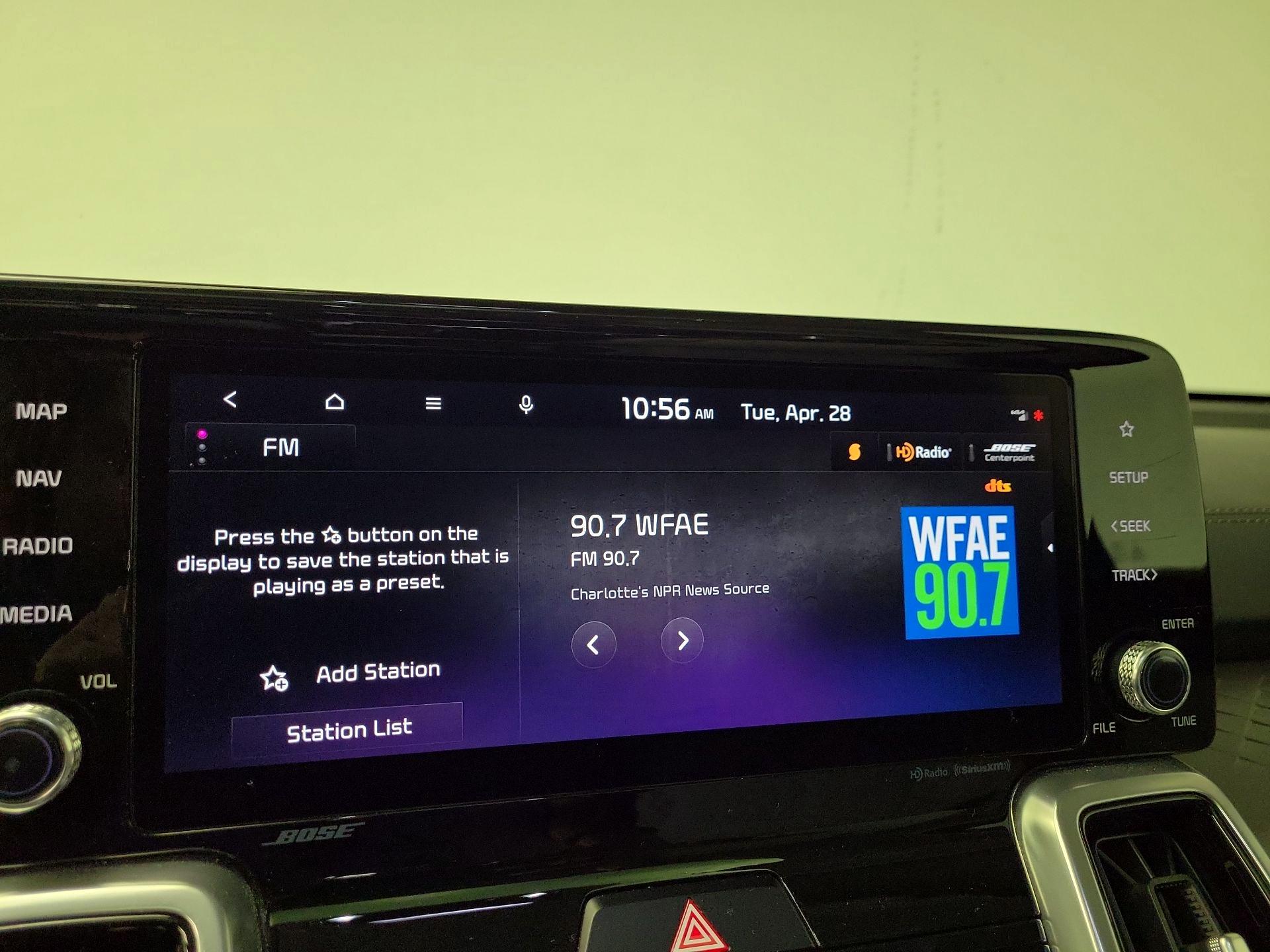 Thumbnail: 2023 Kia Sorento - 16
