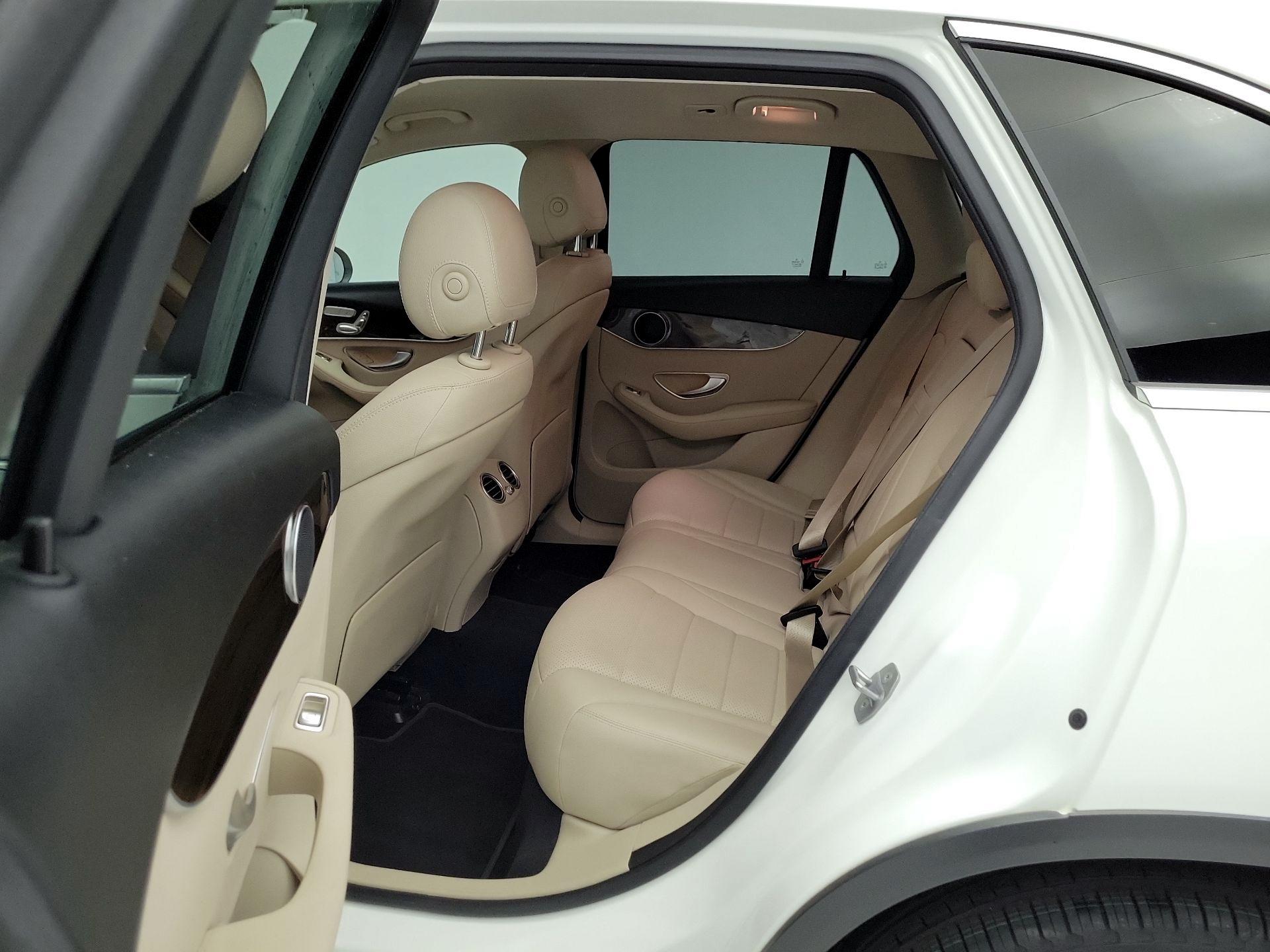 Thumbnail: 2021 Mercedes-Benz GLC - 19