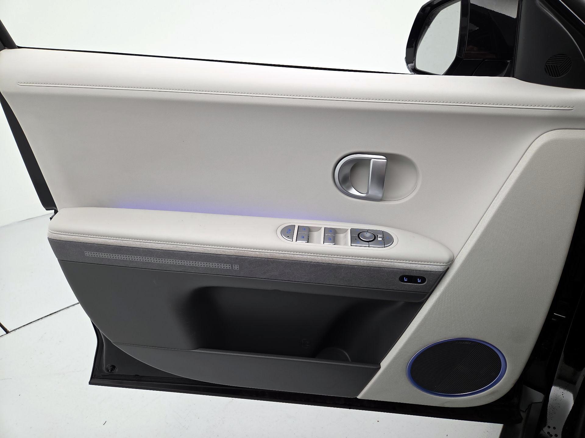 Thumbnail: 2023 Hyundai Ioniq 5 - 12
