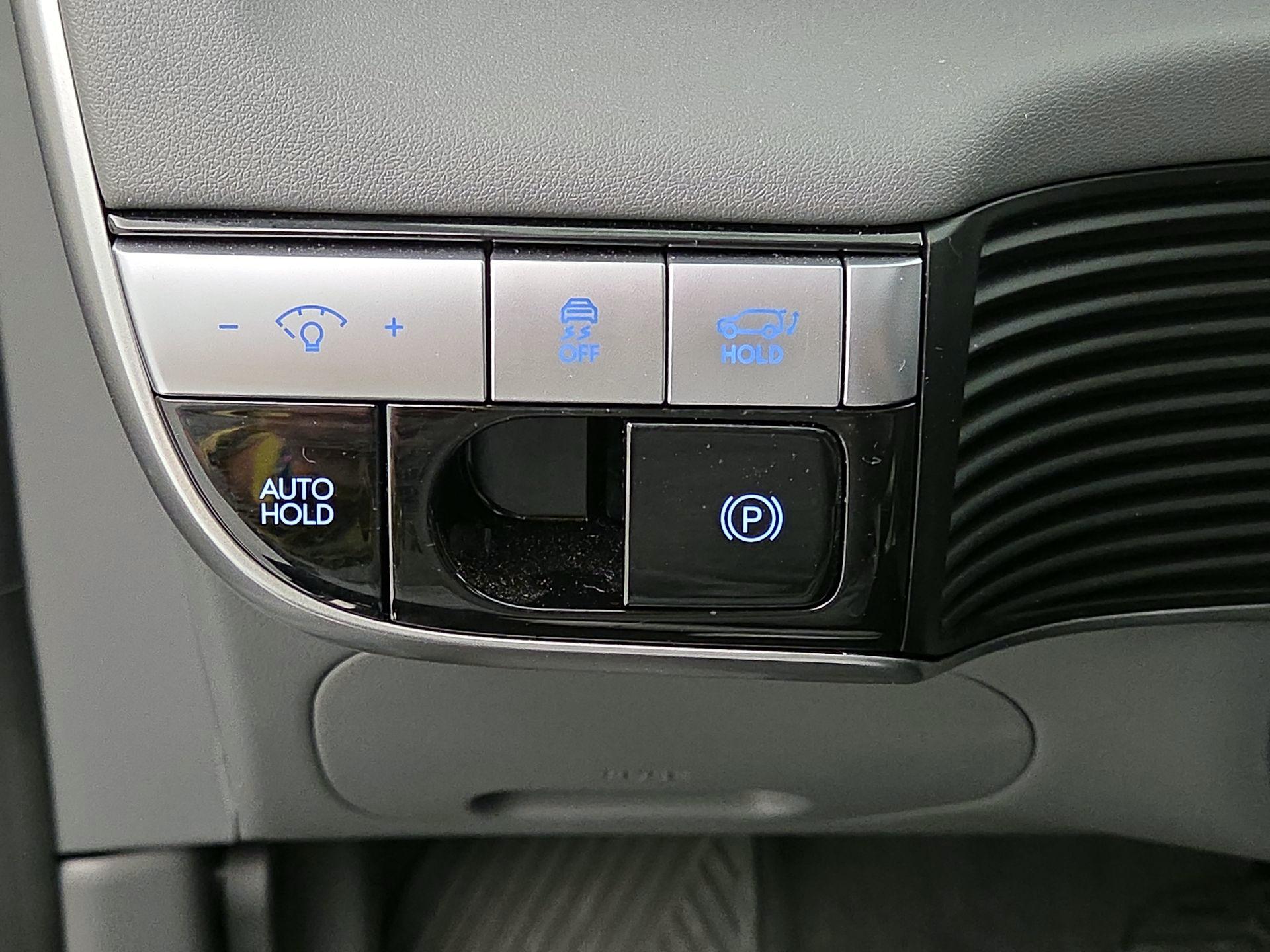 Thumbnail: 2023 Hyundai Ioniq 5 - 13