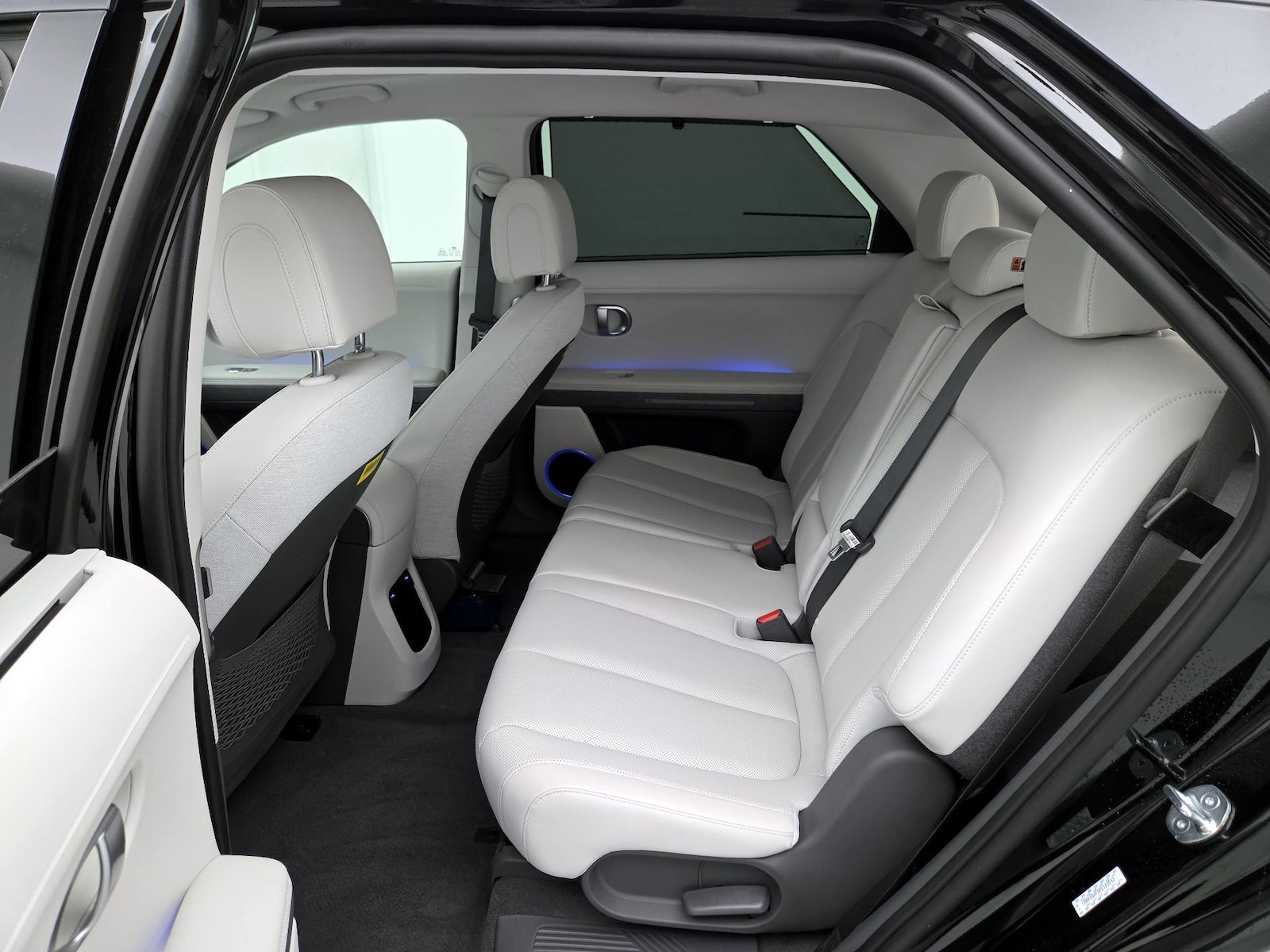2023 Hyundai IONIQ 5 Limited - Photo 22