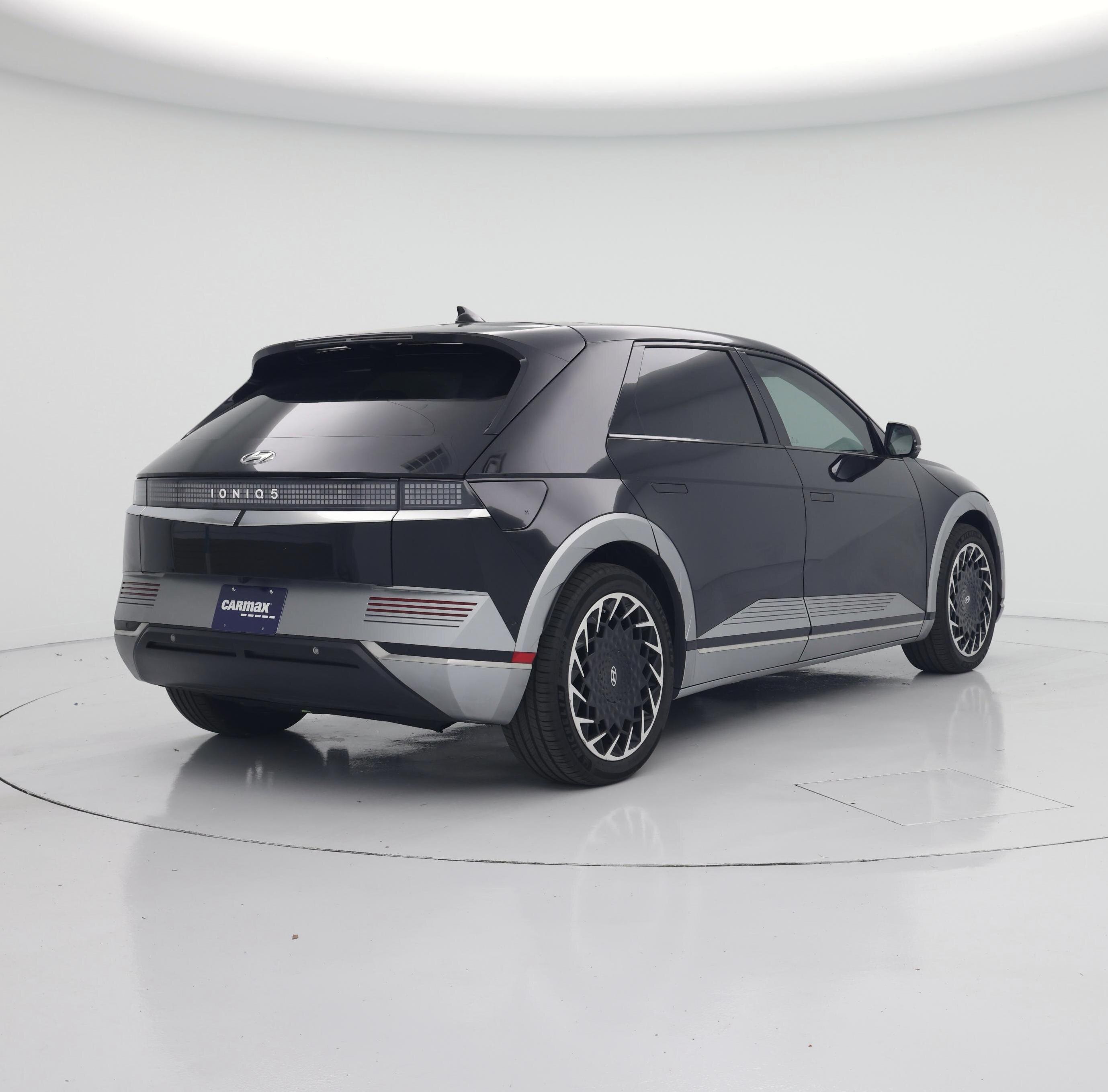 Thumbnail: 2023 Hyundai Ioniq 5 - 8