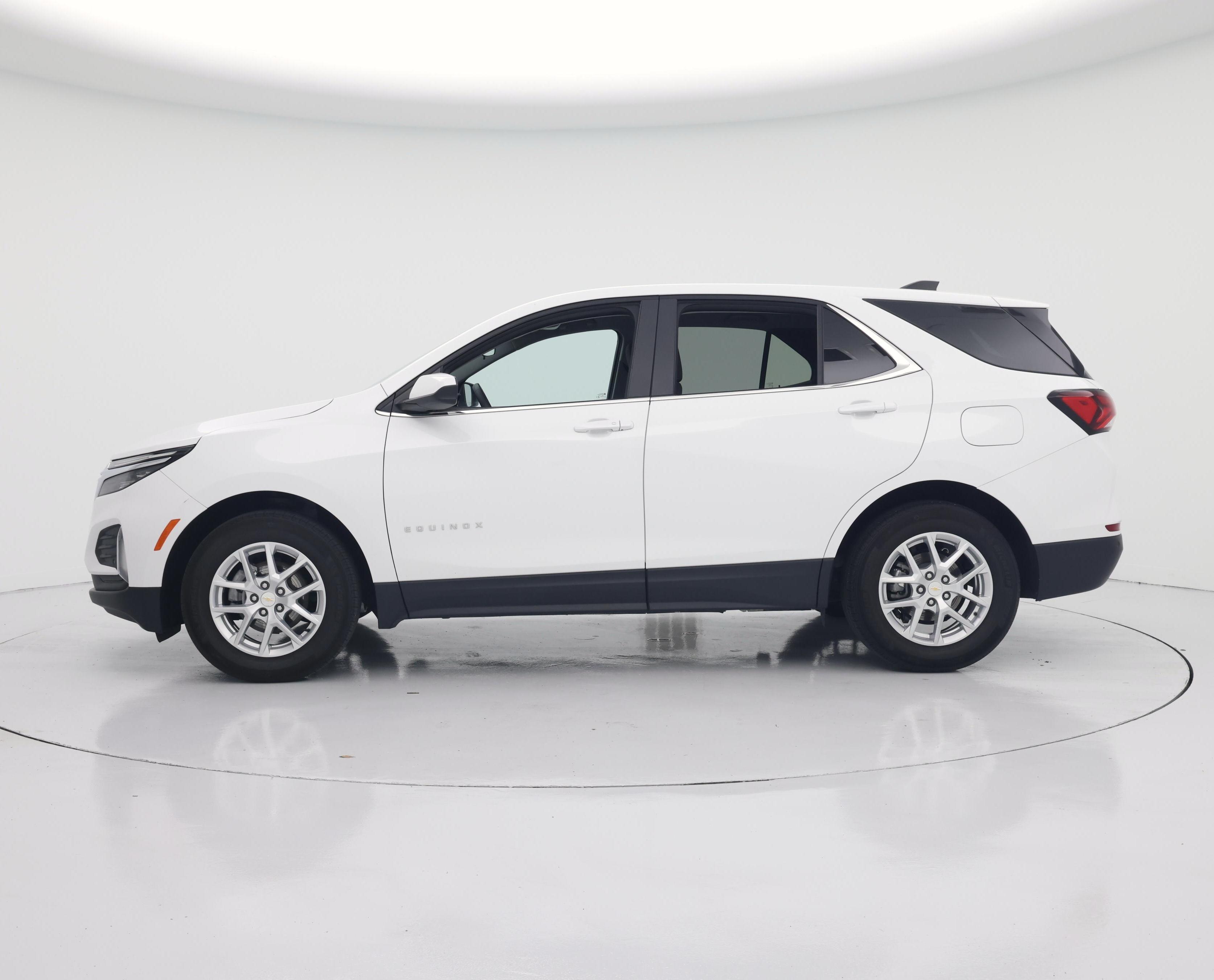 Thumbnail: 2024 Chevrolet Equinox - 3
